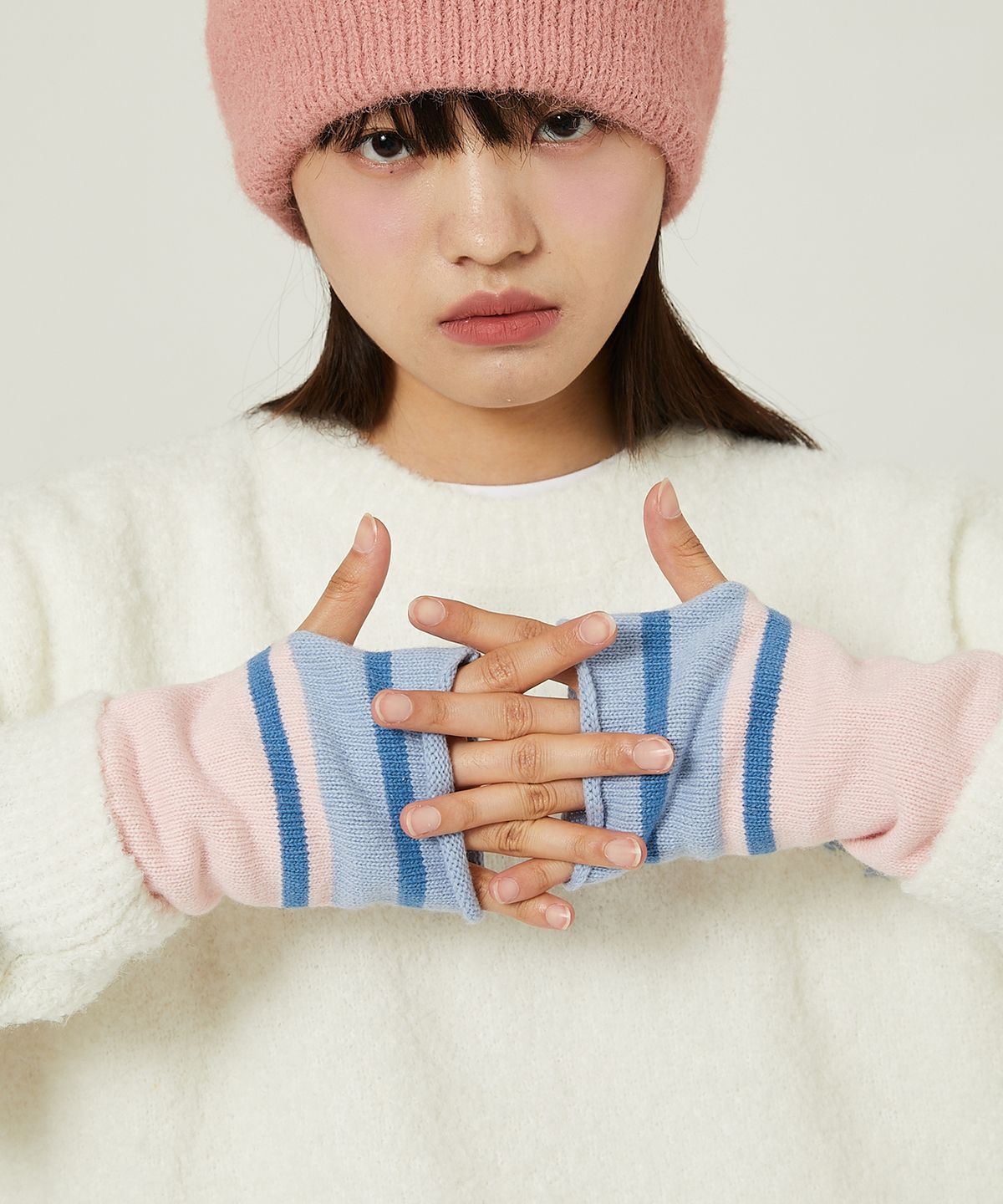 와이케이(WAIKEI) 스트라이프 핸드 워머 스카이블루