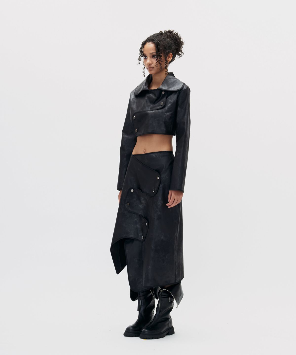 쎄쎄쎄(SETSETSET) CROSSOVER WATER STAIN WRAP SKIRT BLACK