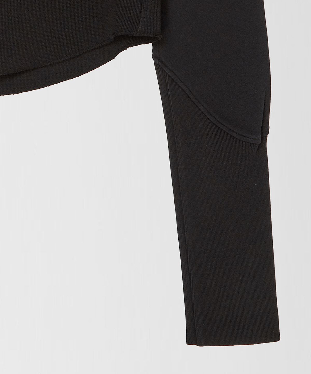 이이(EE) WOMENS SWEATSHIRTS BLACK