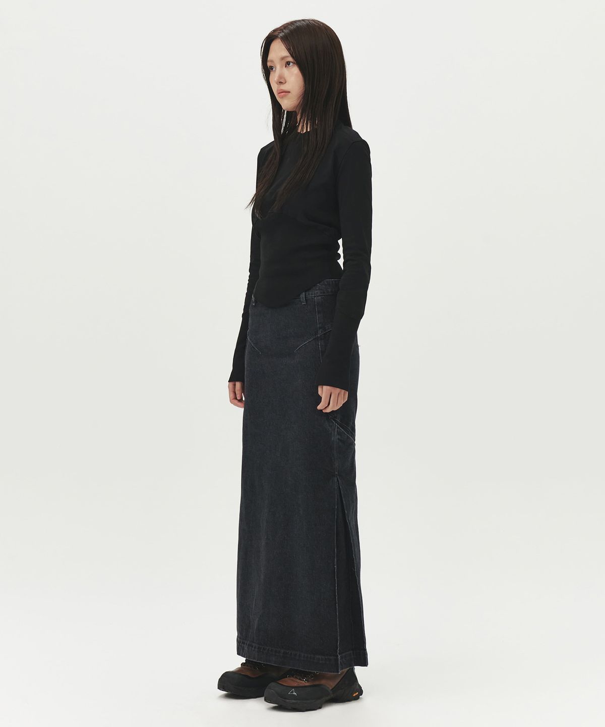 이이(EE) WOMENS SWEATSHIRTS BLACK