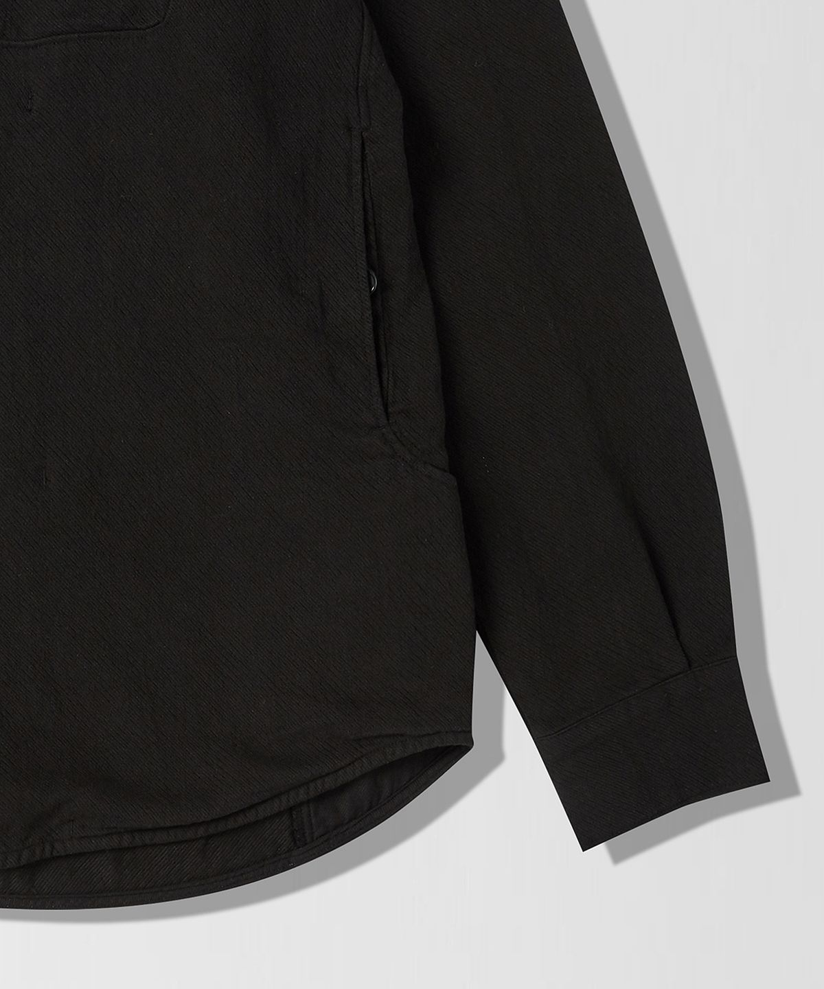 이이(EE) MENS SHIRT BLACK