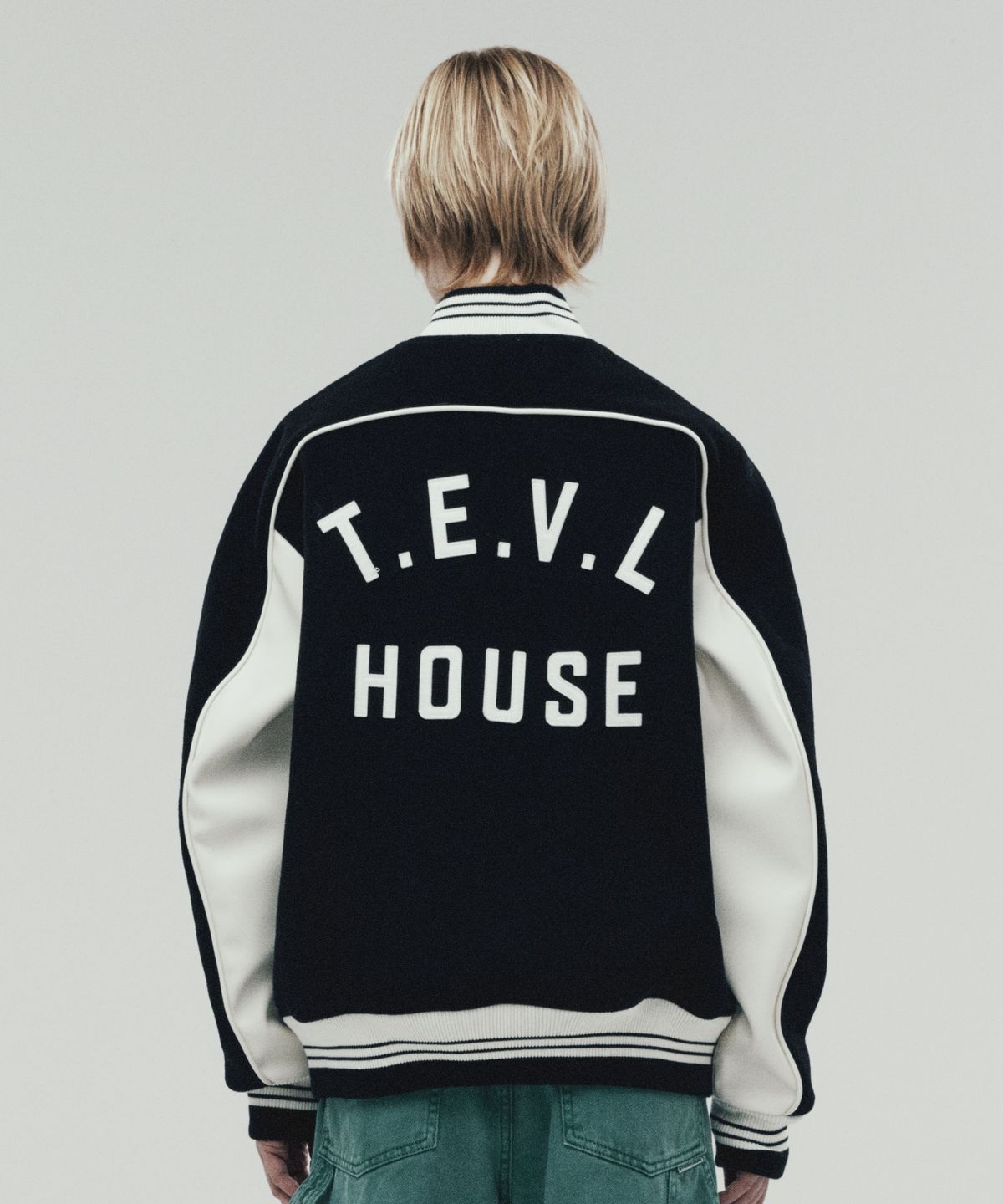 더바이닐하우스(THEVINYLHOUSE) WOOL VARSITY JACKET BLACK (VH2DWUB901A)