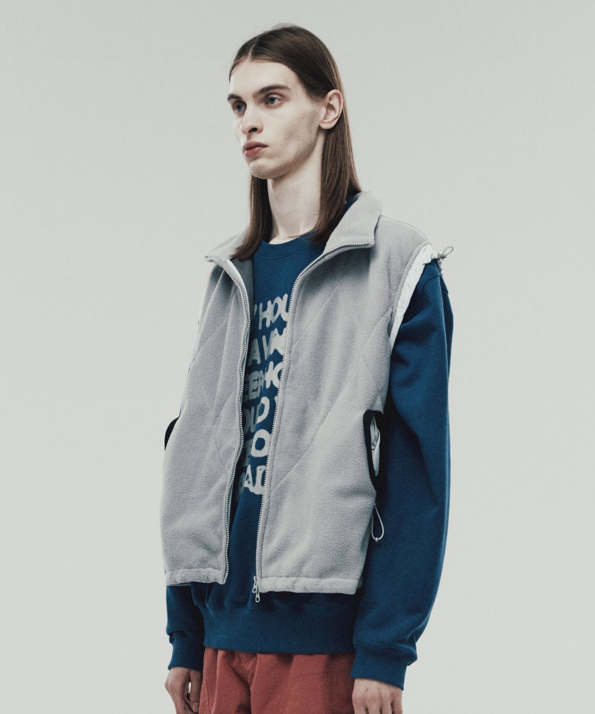 더바이닐하우스(THEVINYLHOUSE) QUILTING FLEECE VEST GREY (VH2DFUB991A)