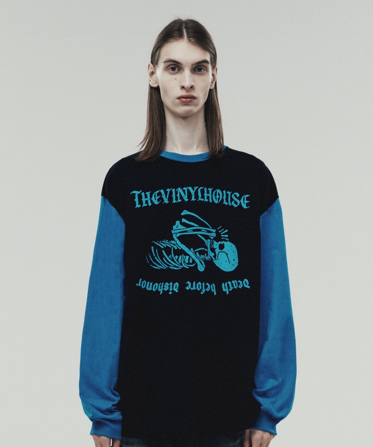 더바이닐하우스(THEVINYLHOUSE) PRAY FOR LS TEE BLACK (VH2DFUT553A)