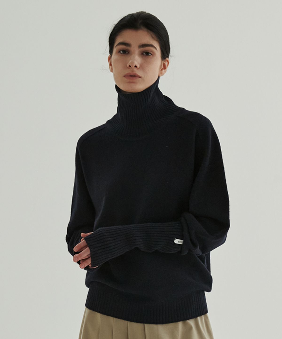 스텝어라운드(STEP AROUND) Alpaca Hand Warmer (Navy)