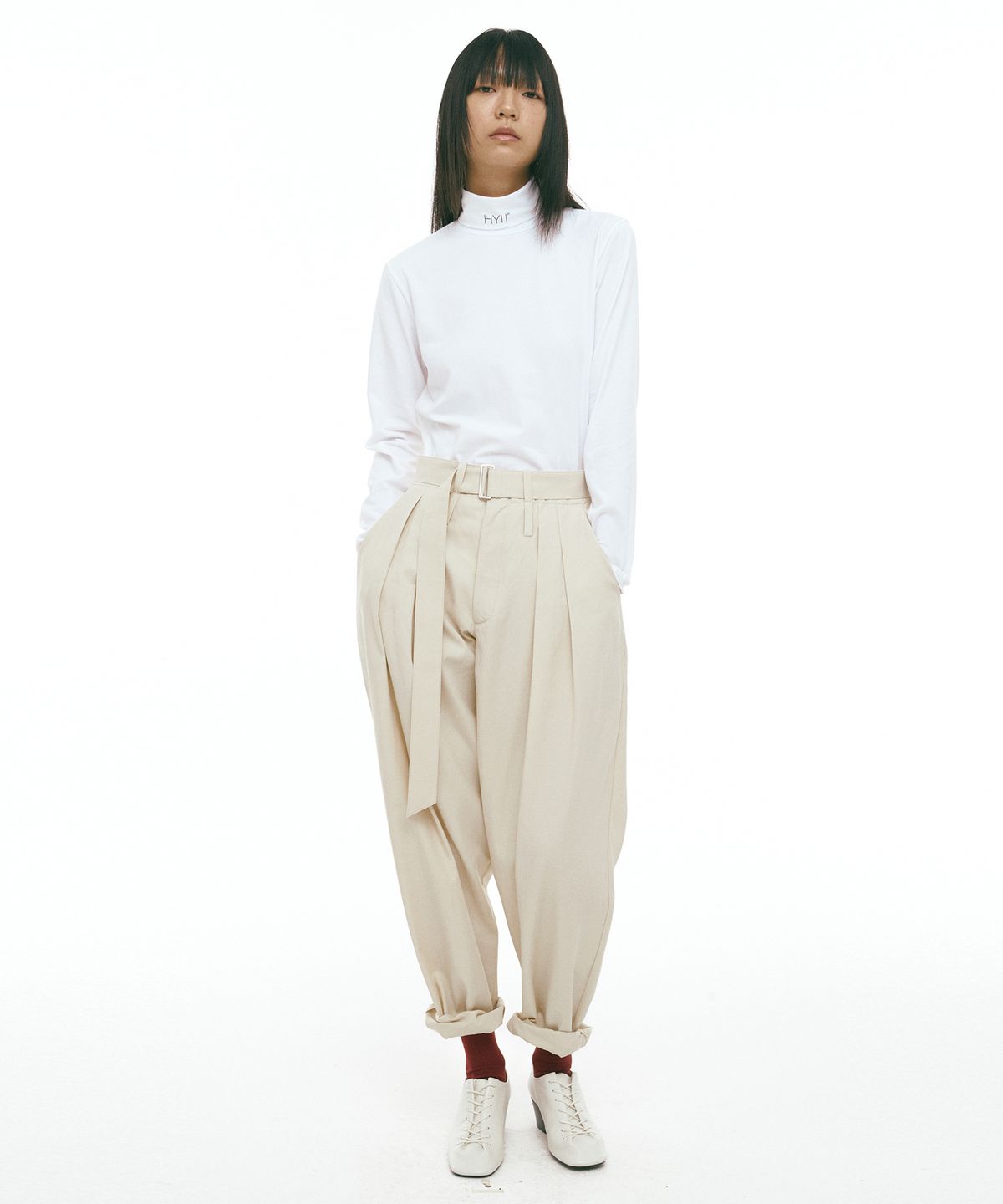 하이투(HYIIⁿ) 투 벨트 루프 테이퍼드 팬츠 [아이보리]