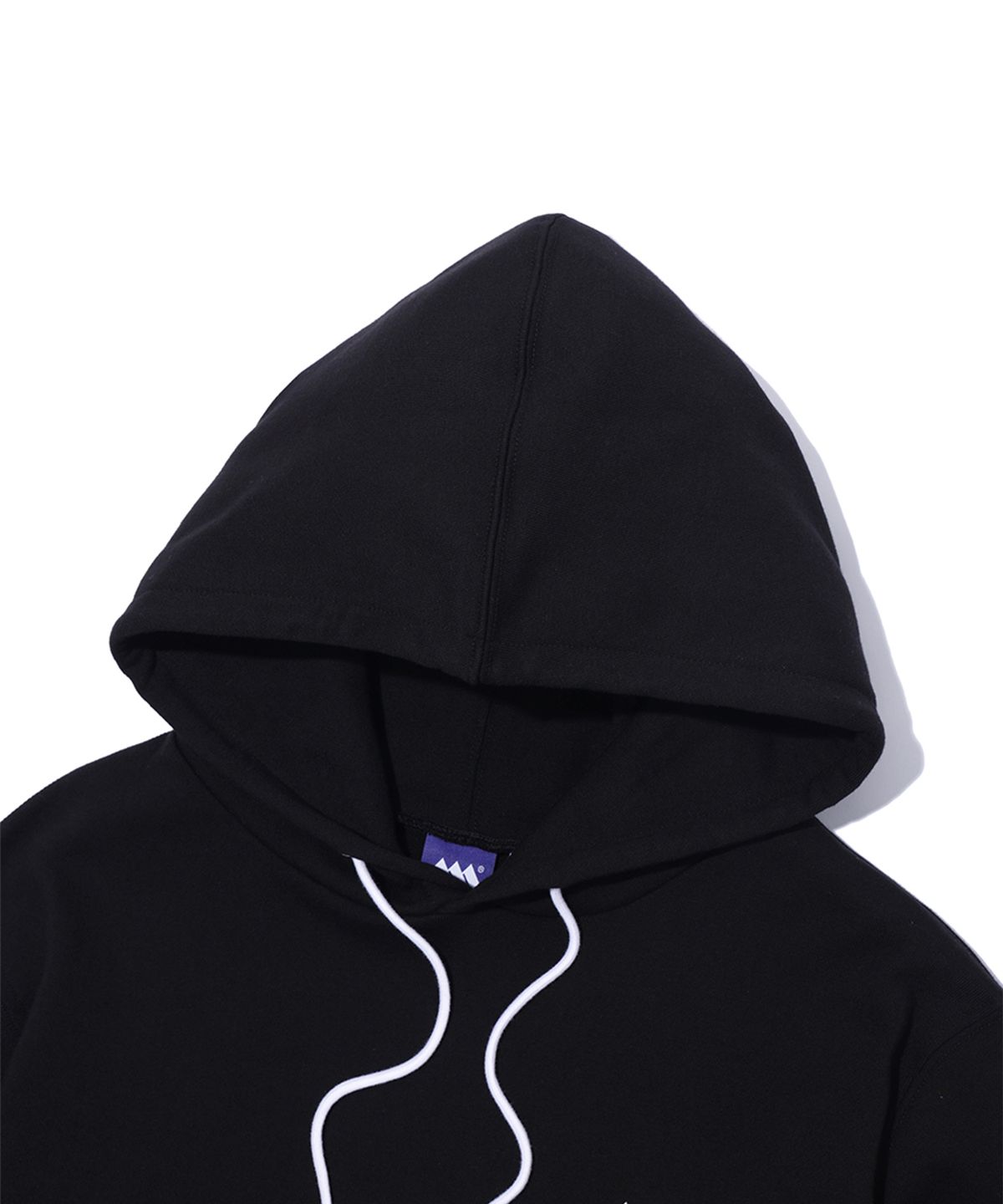 매든(MADDEN) Small Logo Hoodie Black