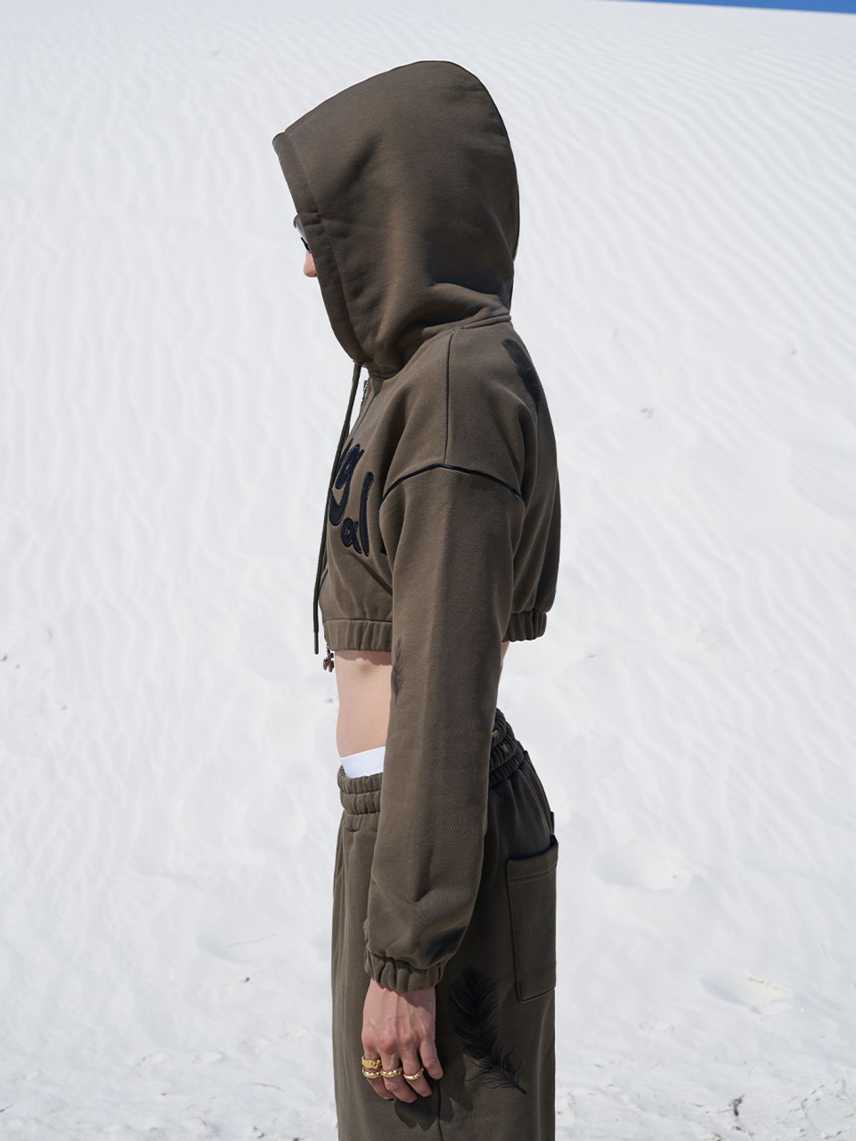 와이이이엘(YEEL) FEATHER HOODIE ZIP-UP KHAKI