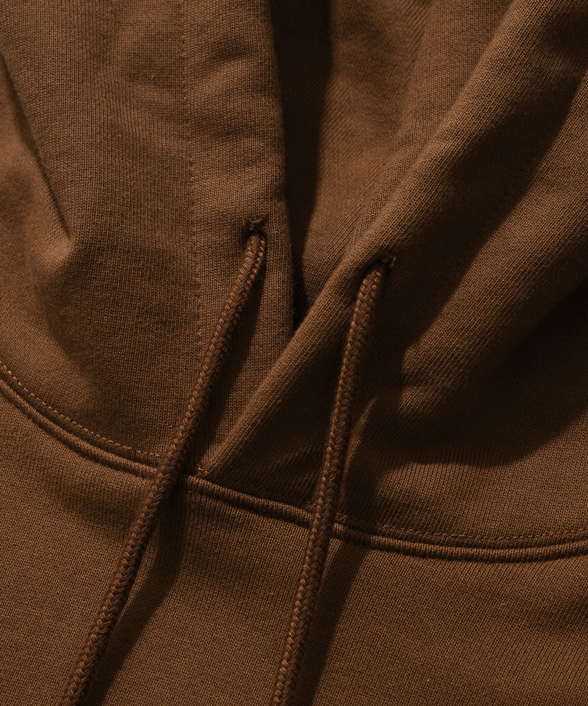 스웨이드(SUADE) BALLOON SUADE LOGO HOODIE [BROWN]