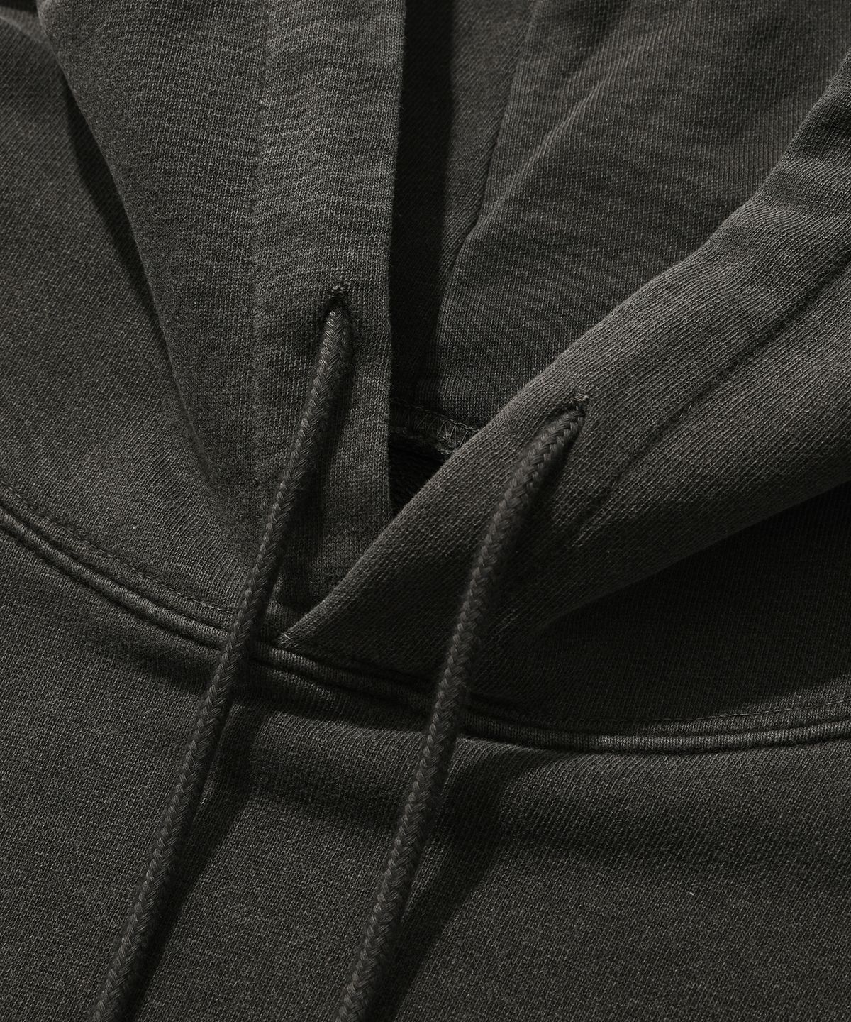 스웨이드(SUADE) BALLOON SUADE LOGO HOODIE [PIGMENT BLACK]