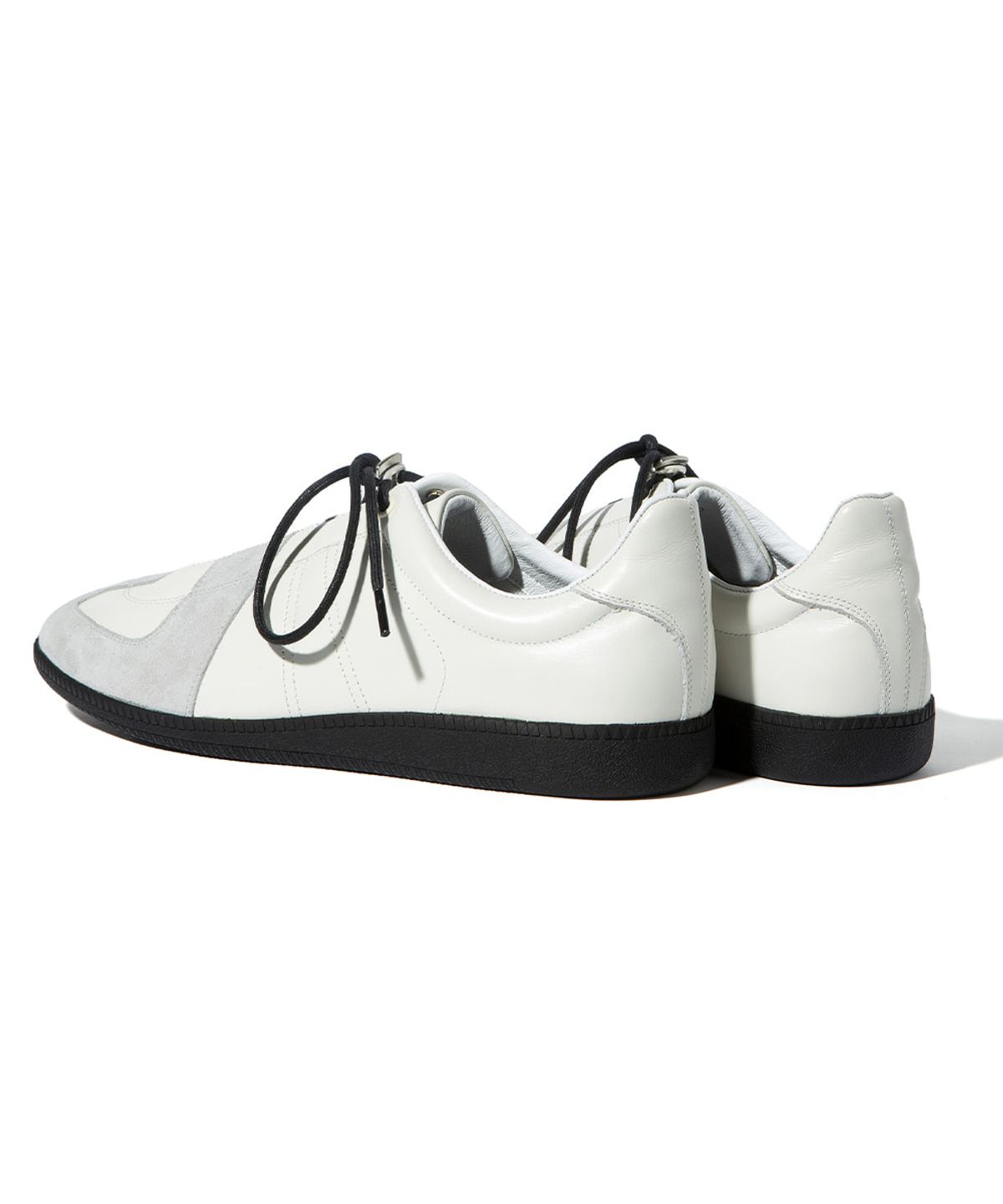 데베시용(DEVIATION) DV RACING TRAINERS 06