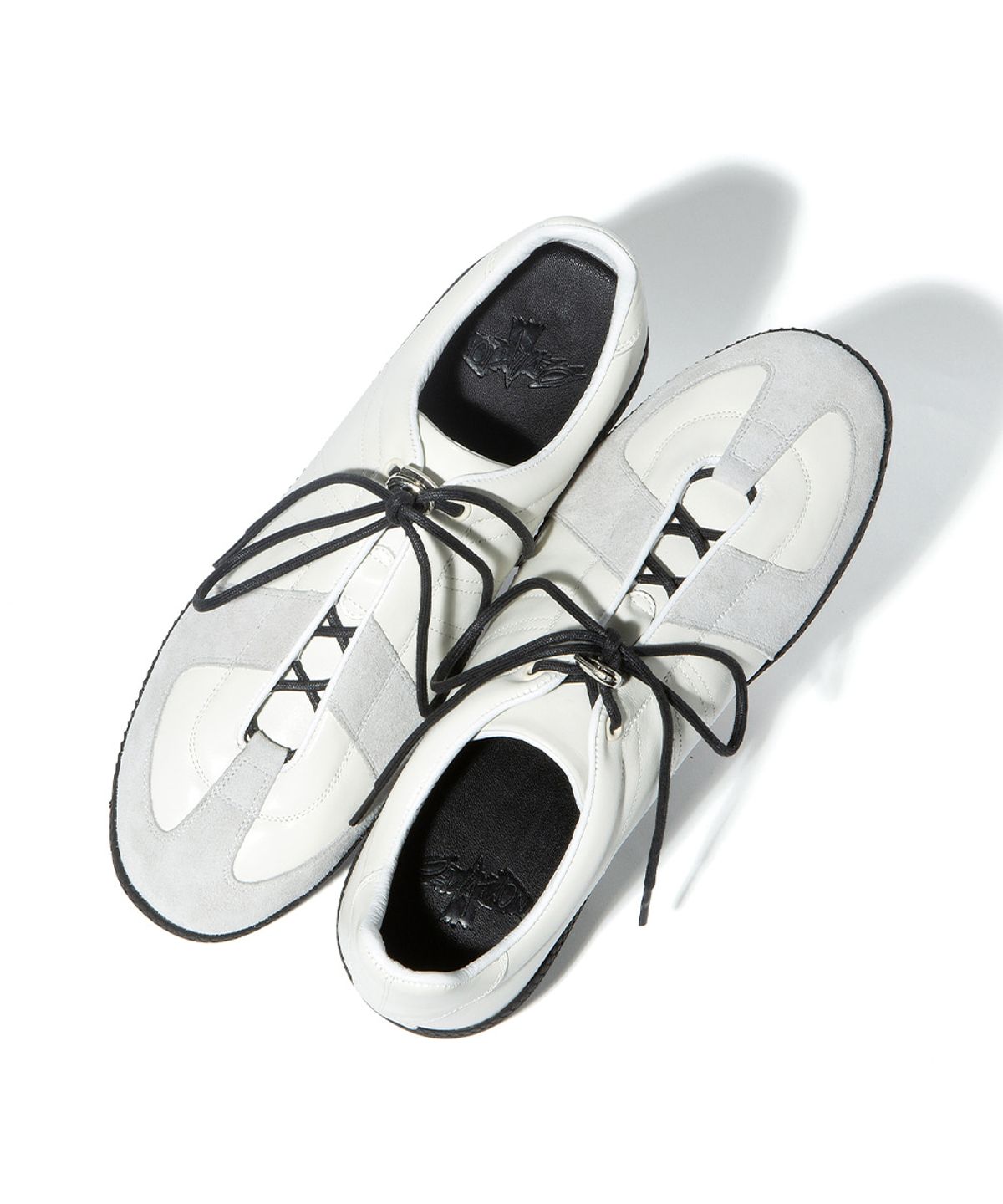 데베시용(DEVIATION) DV RACING TRAINERS 06