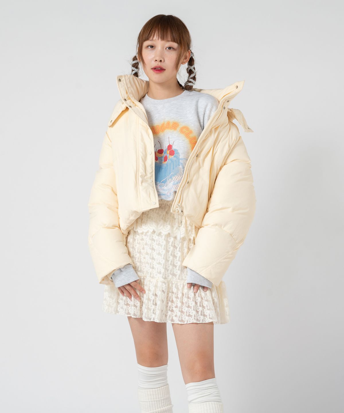 언유주얼 노말(UNUSUALNORMAL) SUGAR CAKE SWEAT SHIRT _ WHITE MELANGE