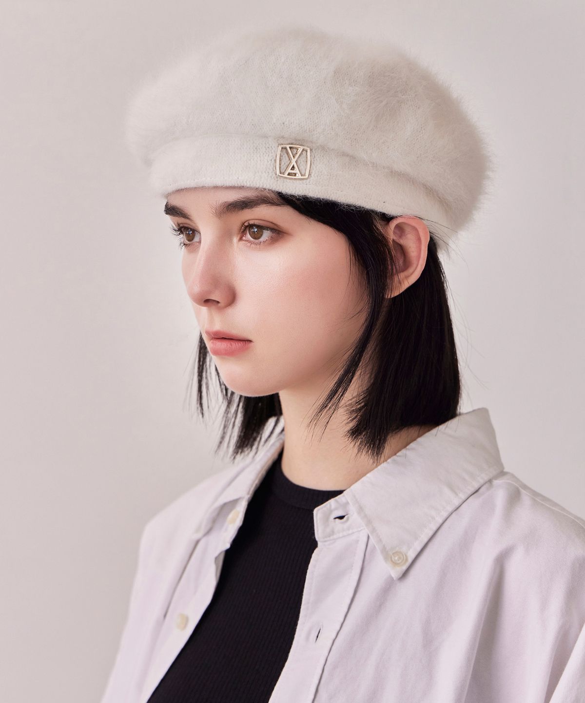 바잘(VARZAR) VA 스퀘어 스터드 앙고라 베레모 크림