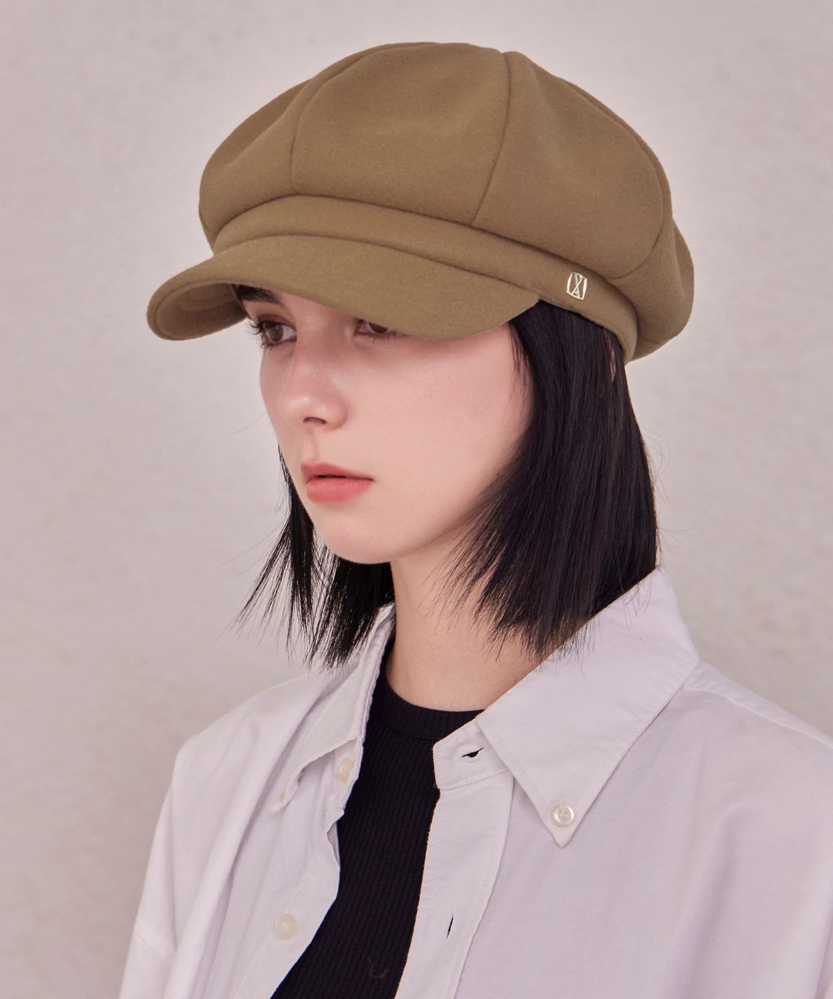 바잘(VARZAR) VA 스퀘어 스터드 울 뉴스보이 캡 베이지