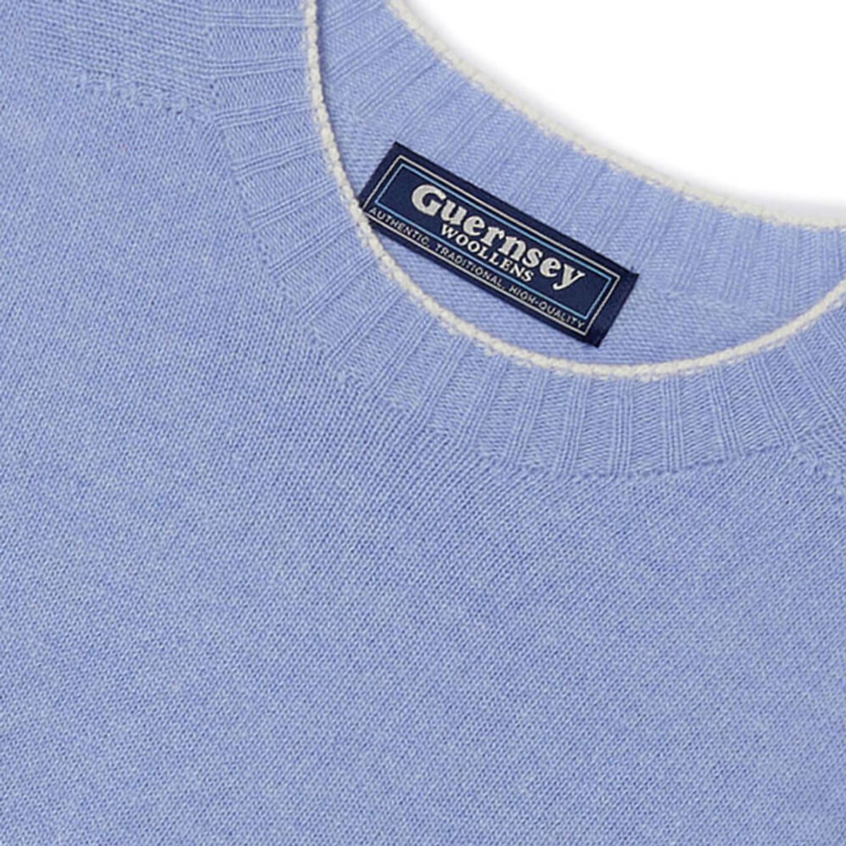 건지 울른스(Guernsey Woollens) 홀가먼트 메리노 울 스웨터 - 블루