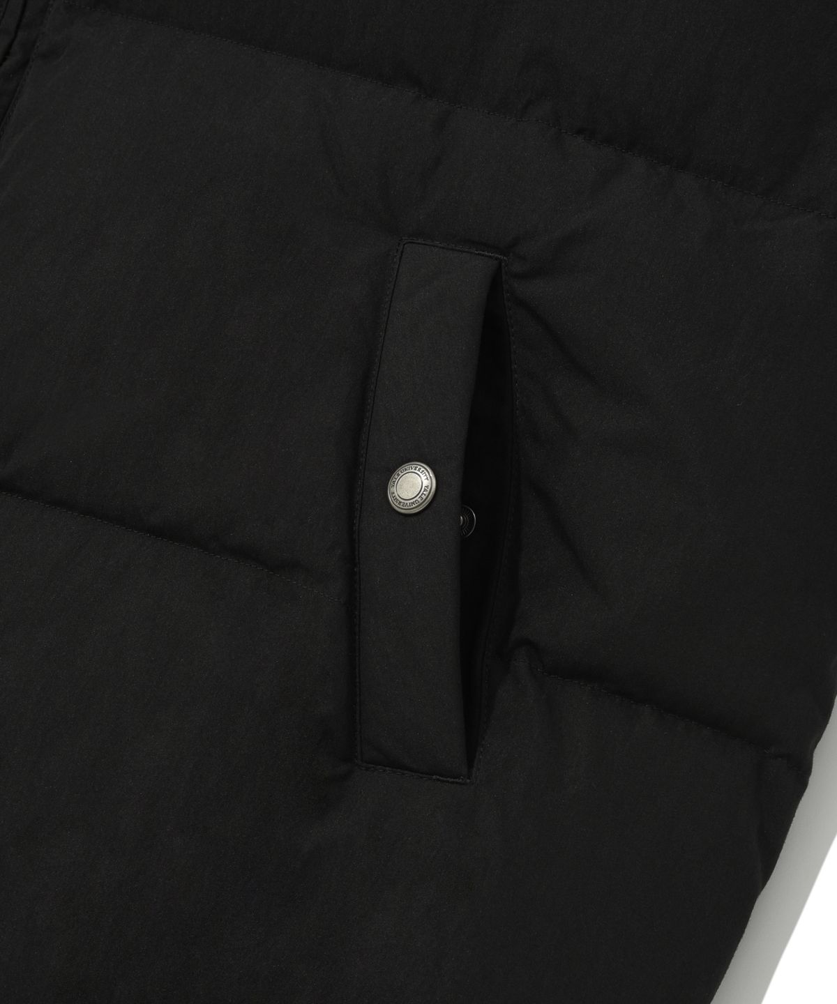 예일(YALE) PRIMALOFT WARM UP+ SHORT PUFFER PADDING BLACK