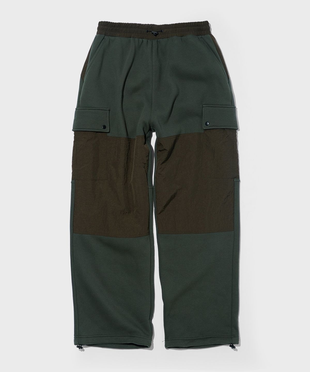 더블유엠씨(WMC) 패널 스웨트 카고팬츠_KHAKI