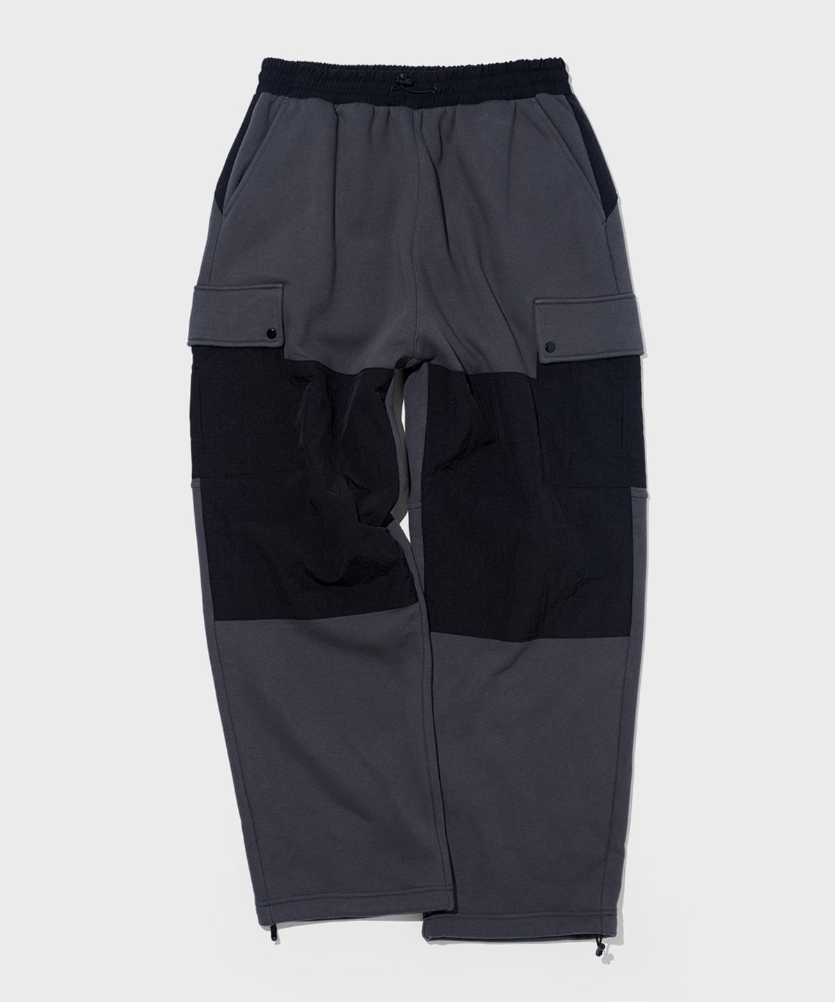 더블유엠씨(WMC) 패널 스웨트 카고팬츠_CHARCOAL GREY