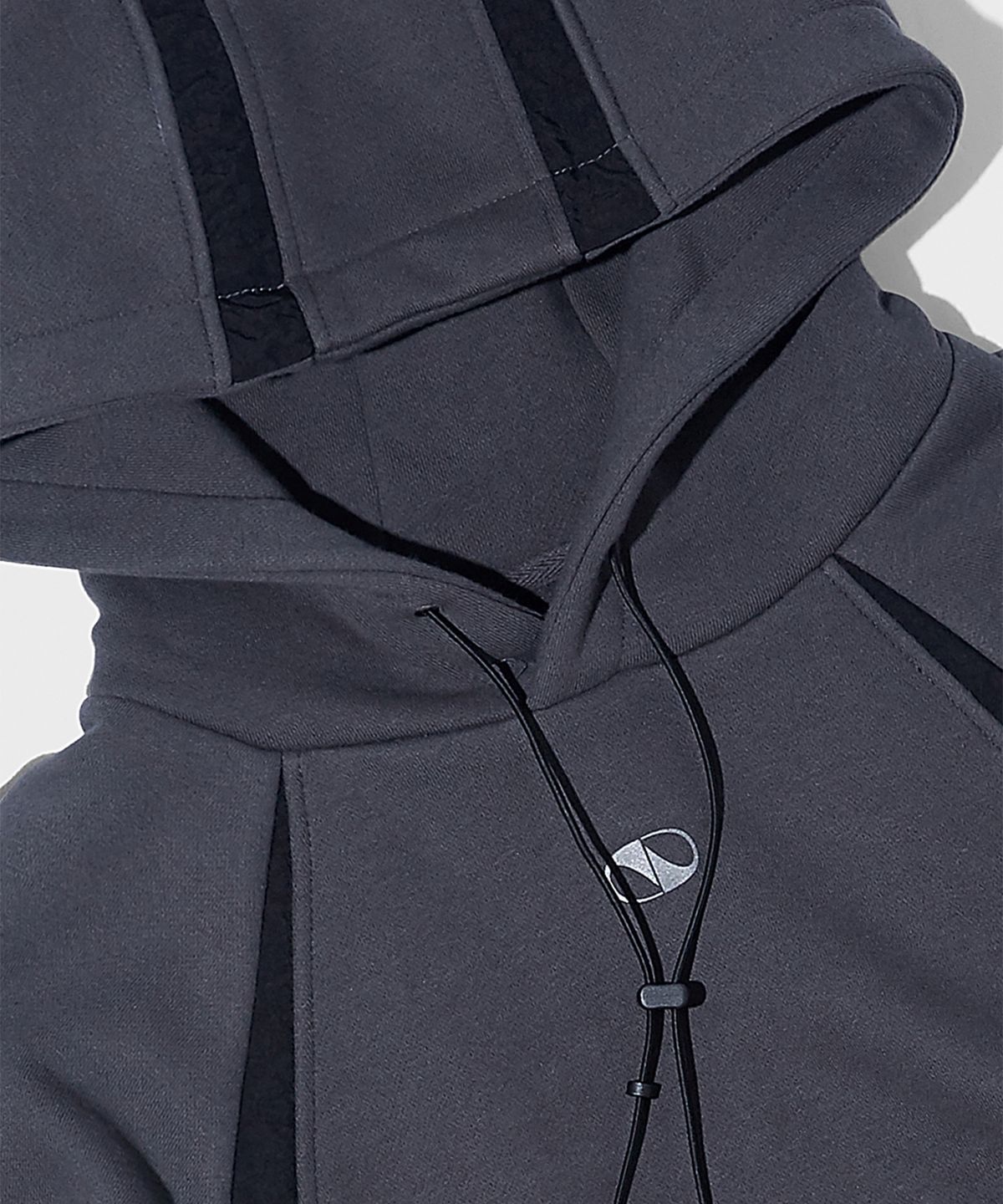 더블유엠씨(WMC) 패널 스웨트 후드_CHARCOAL GREY