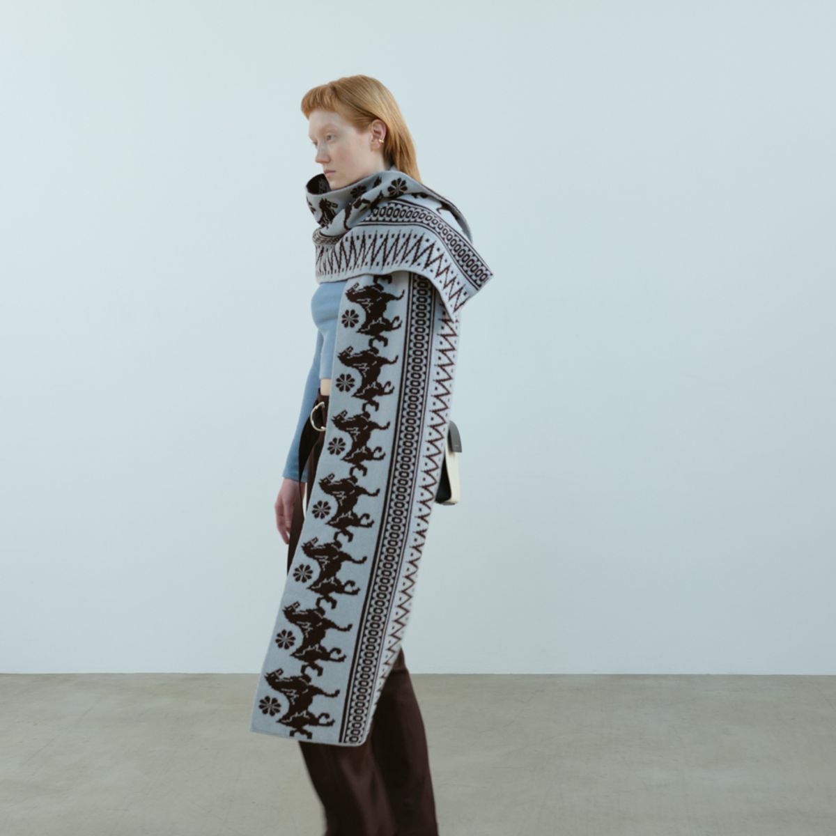 문스워드(MOONSWARD) BLUE & BROWN CLASSIC PATTERN MUFFLER