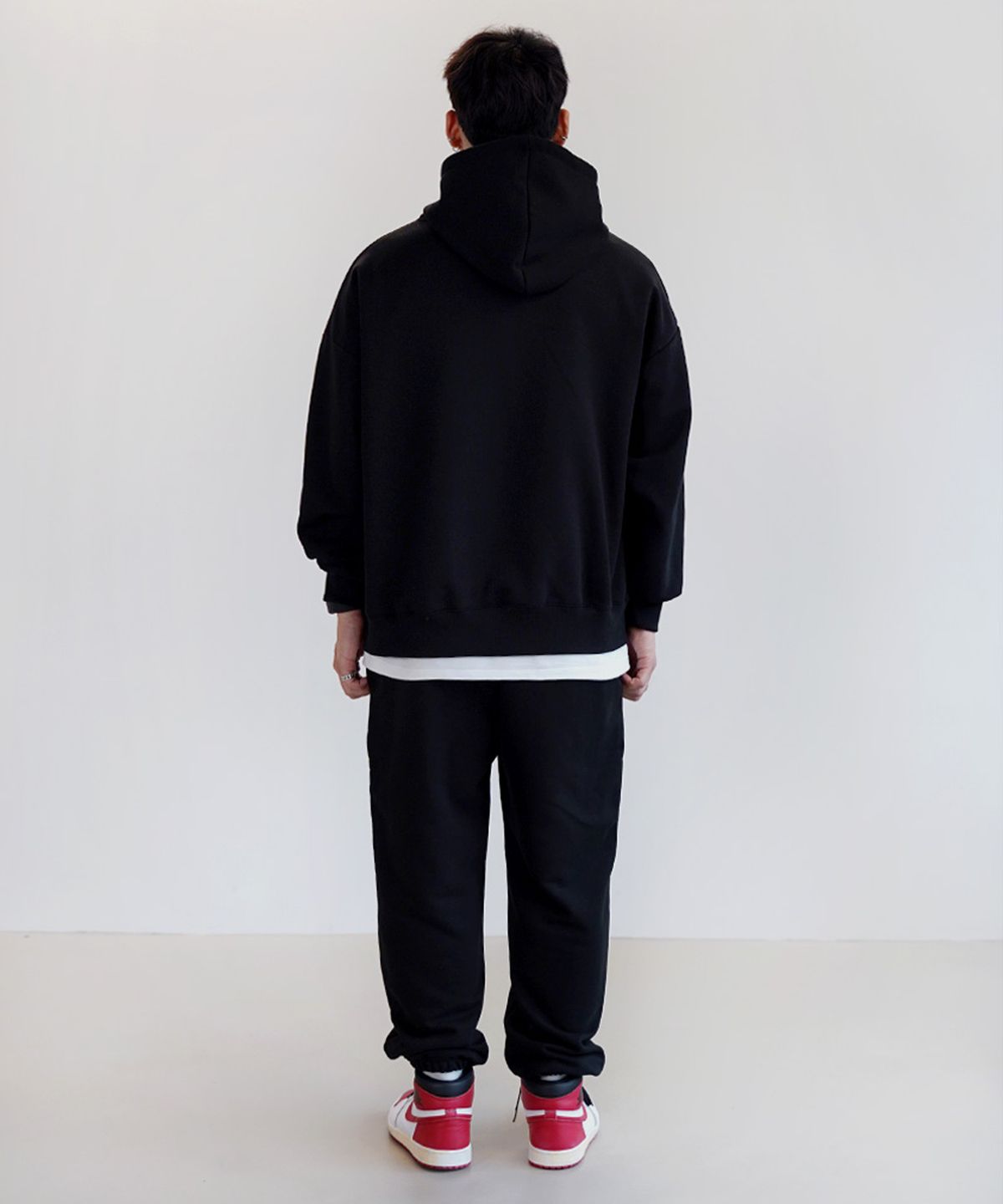 더마일(THEMILE) COMMUNITY 54 SWEAT HOODIE[BLACK]