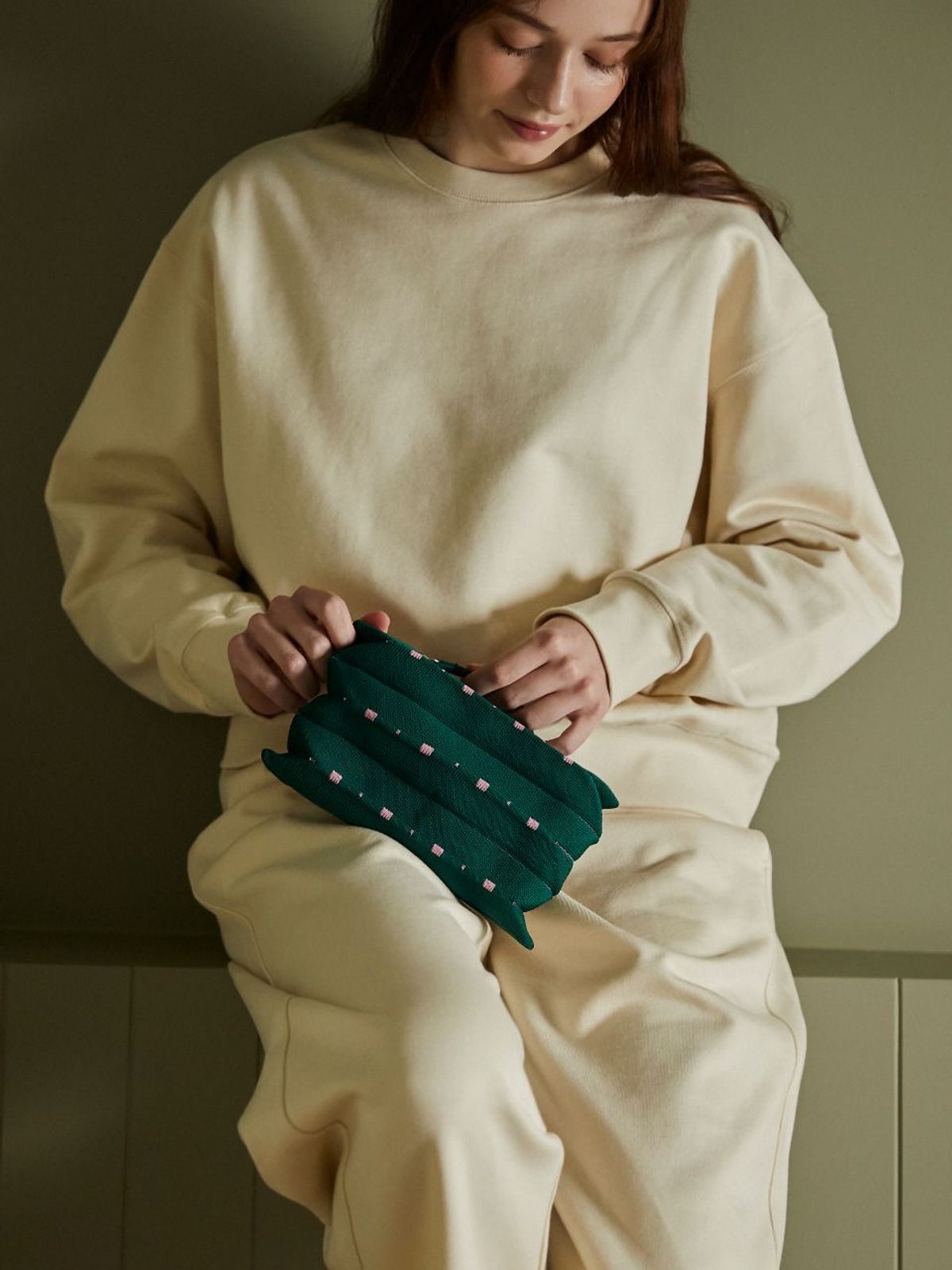 조셉앤스테이시(JOSEPH&STACEY) Lucky Pleats Knit Pouch S Grid (ALL)