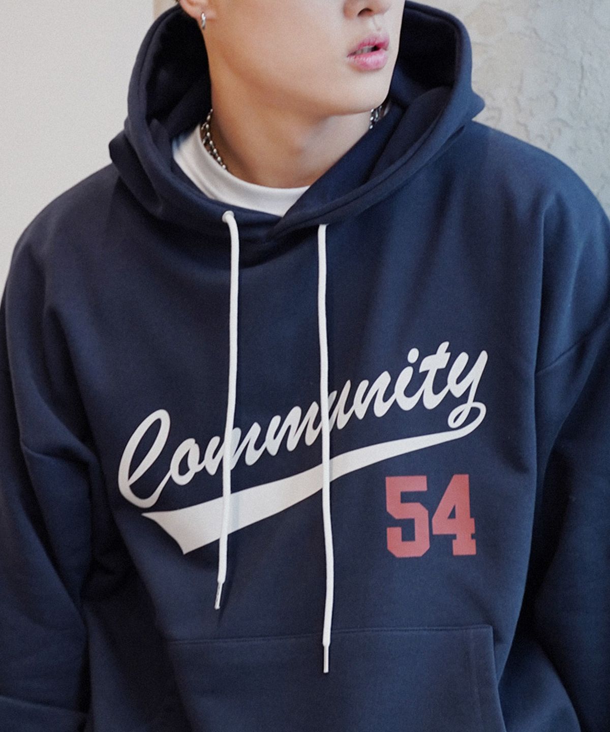 더마일(THEMILE) COMMUNITY 54 SWEAT HOODIE[NAVY]