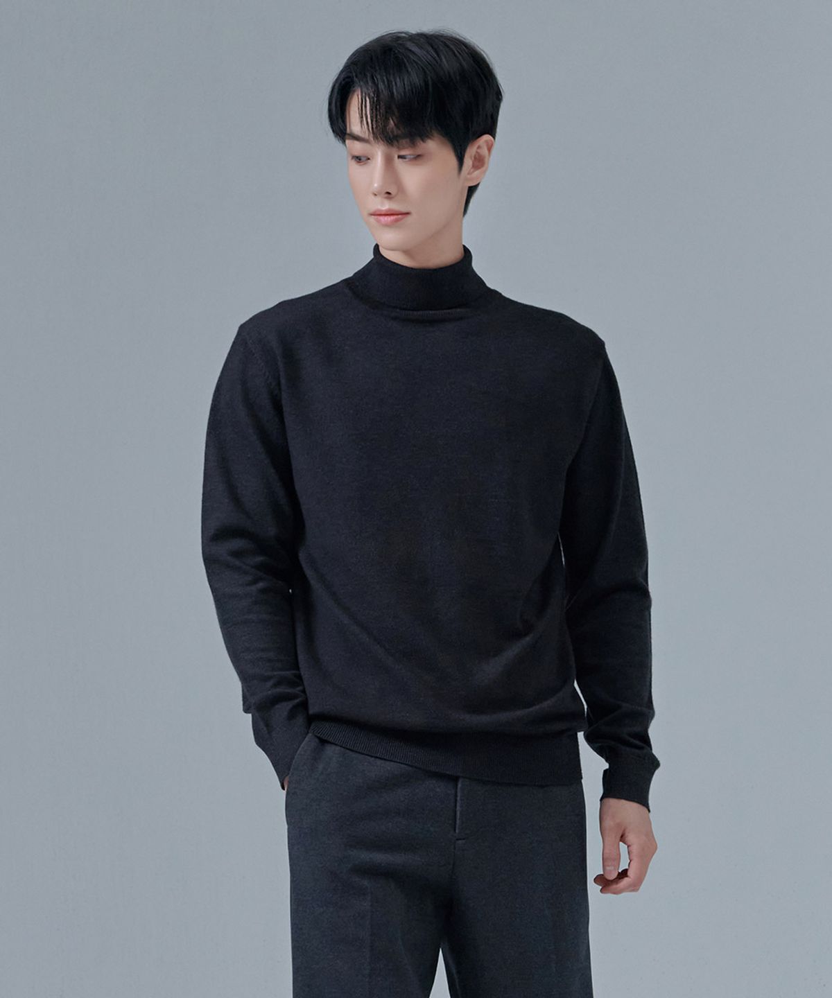 체이스컬트(CHASECULT) 남성 에센셜 터틀넥 스웨터-CFZK5202D09