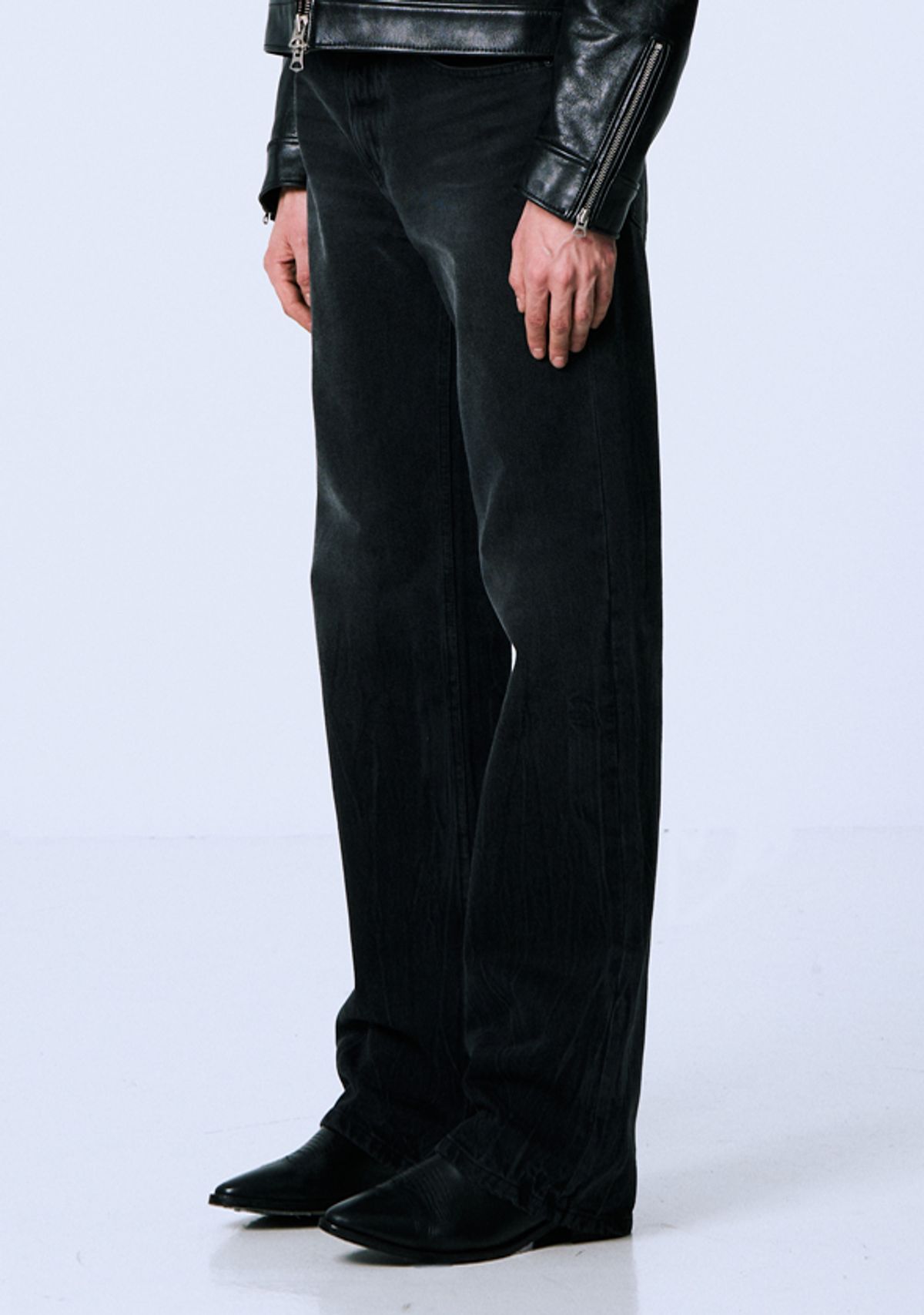세비지(SAVAGE) Bootcut Fit Denim Jean - Washed Black