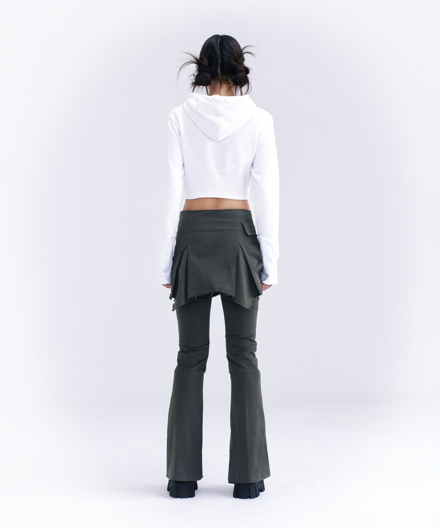 Hug Your Skin Incision Biker Skirt Pants on Bunjang Global Site.