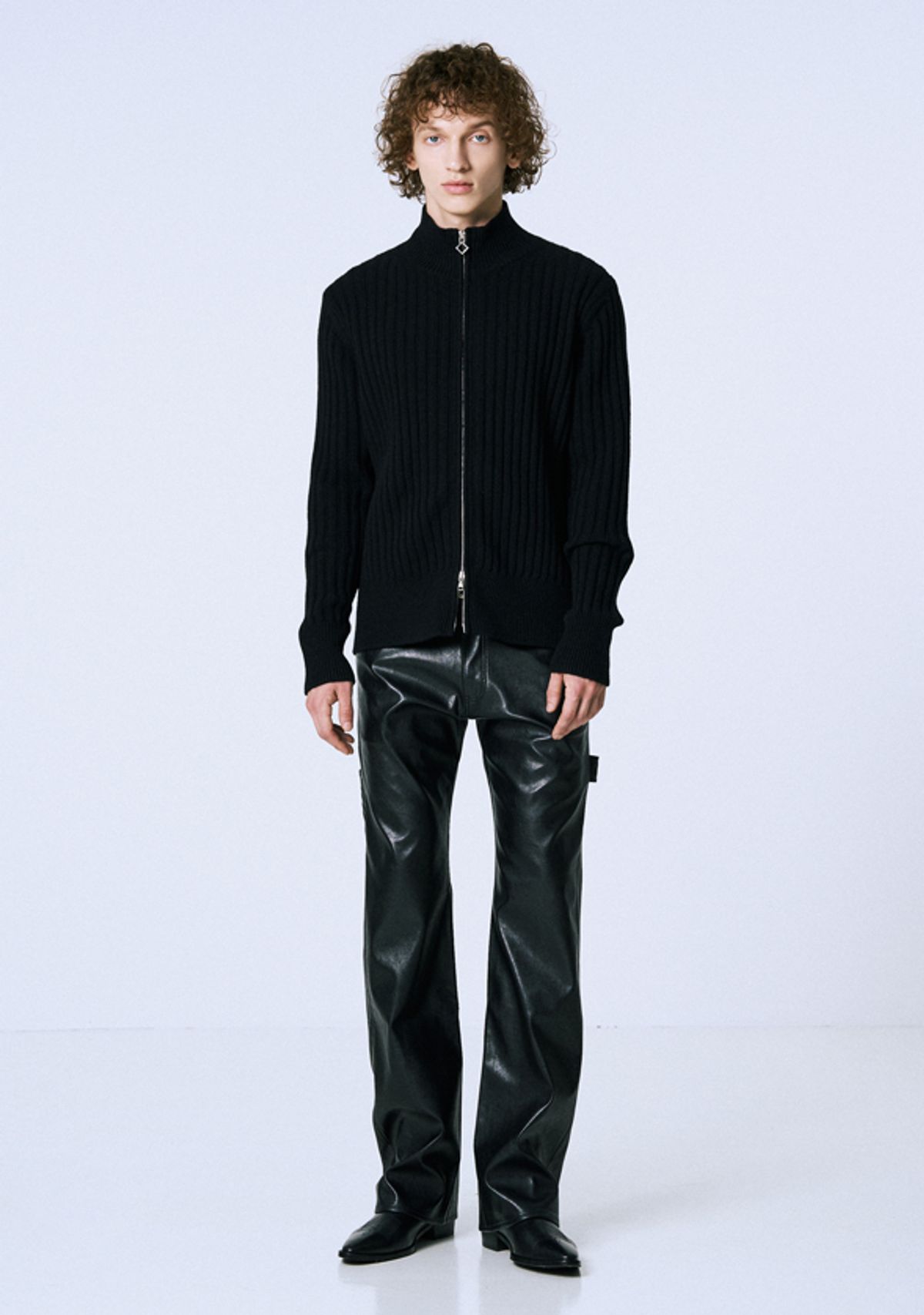 세비지(SAVAGE) Knit Zip Up - Black