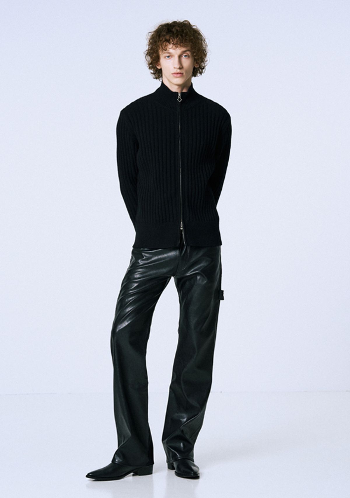 세비지(SAVAGE) Knit Zip Up - Black