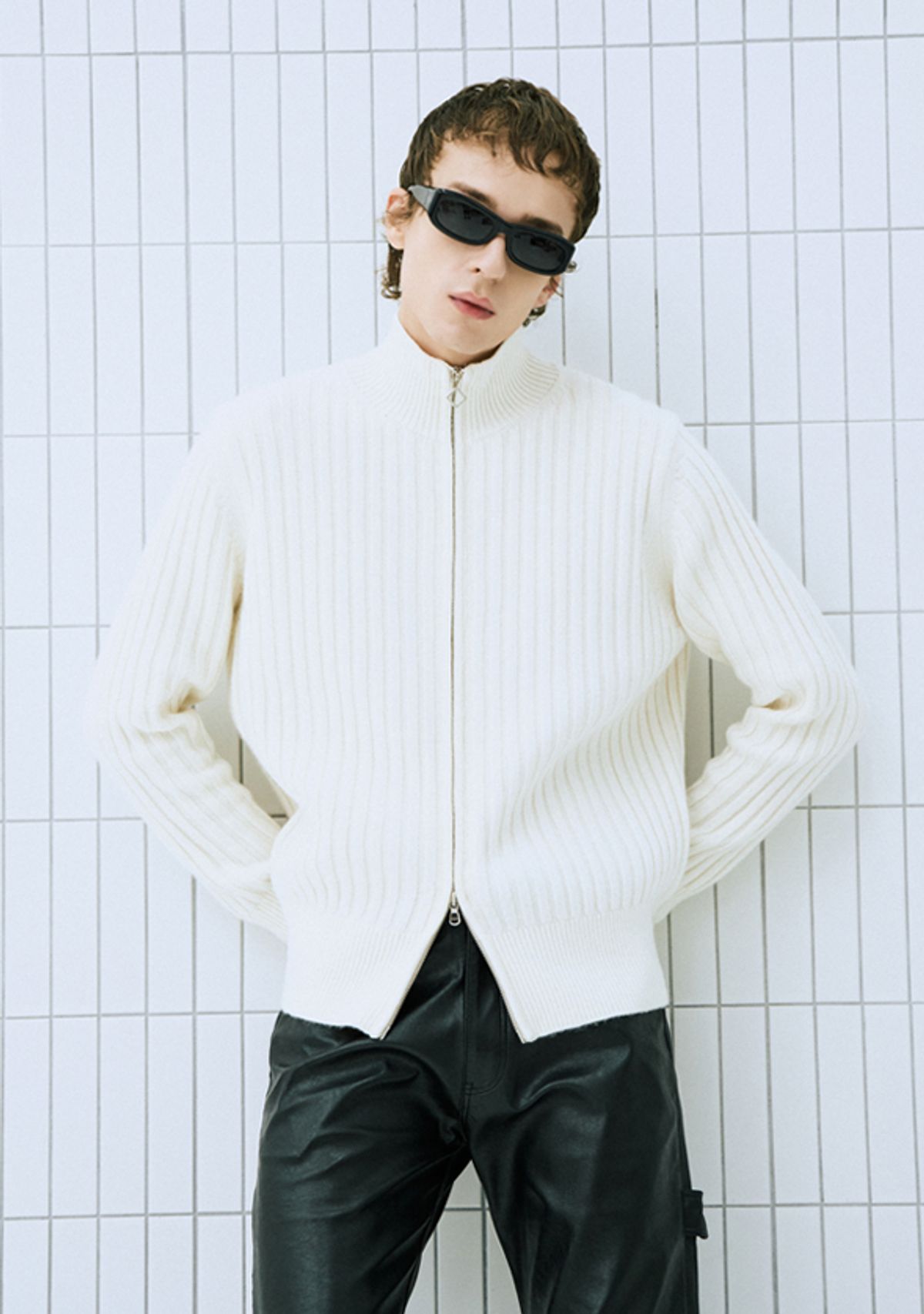 세비지(SAVAGE) Knit Zip Up - Ivory