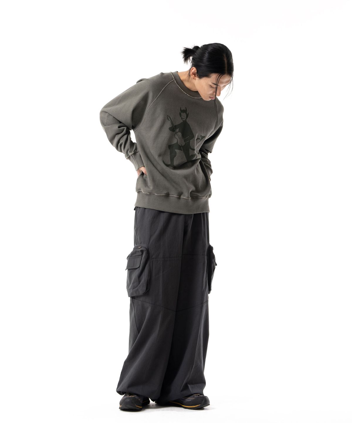 아캄(AAKAM) Zip Cargo Pocket Pants (Dark Gray)