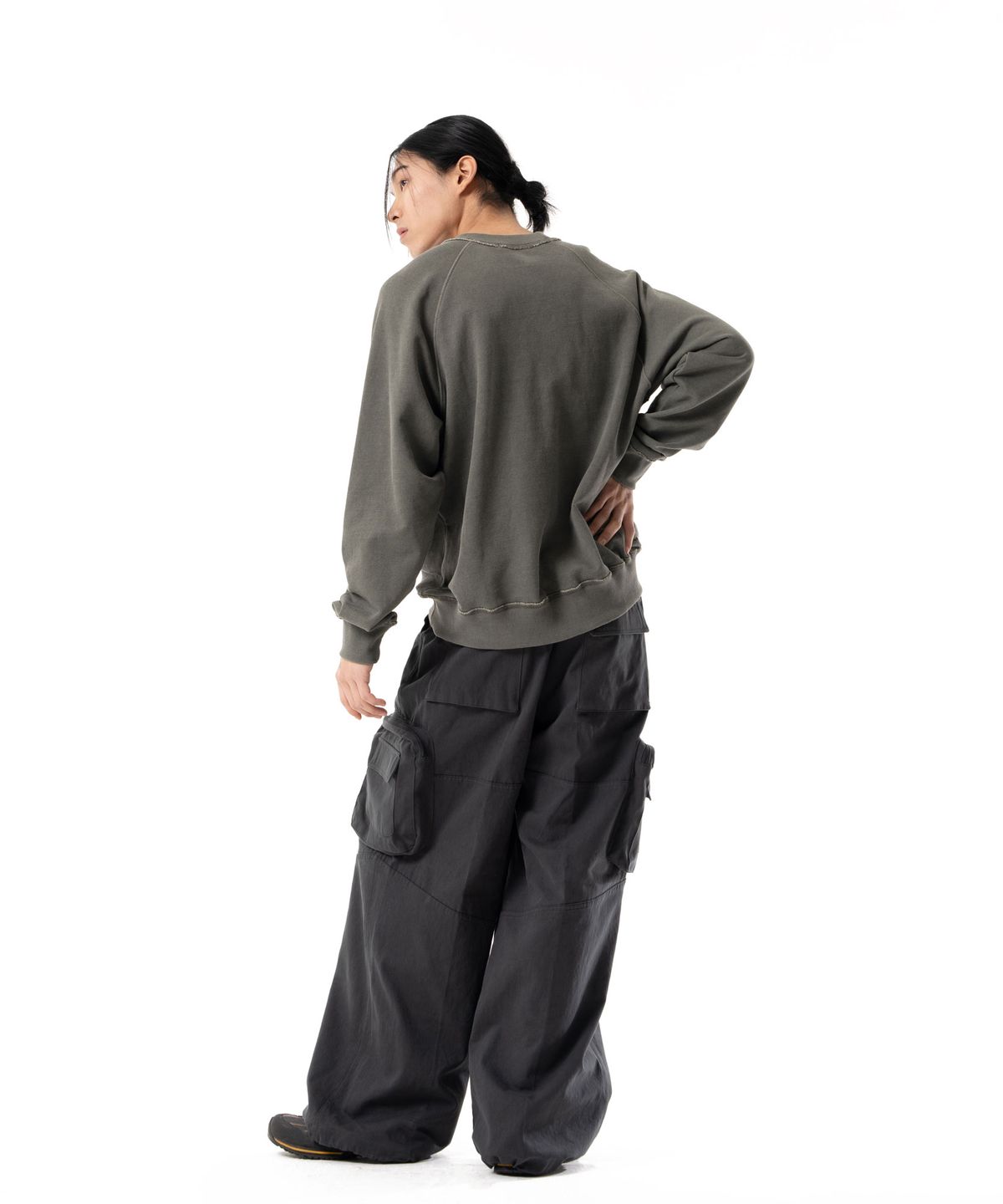 아캄(AAKAM) Zip Cargo Pocket Pants (Dark Gray)
