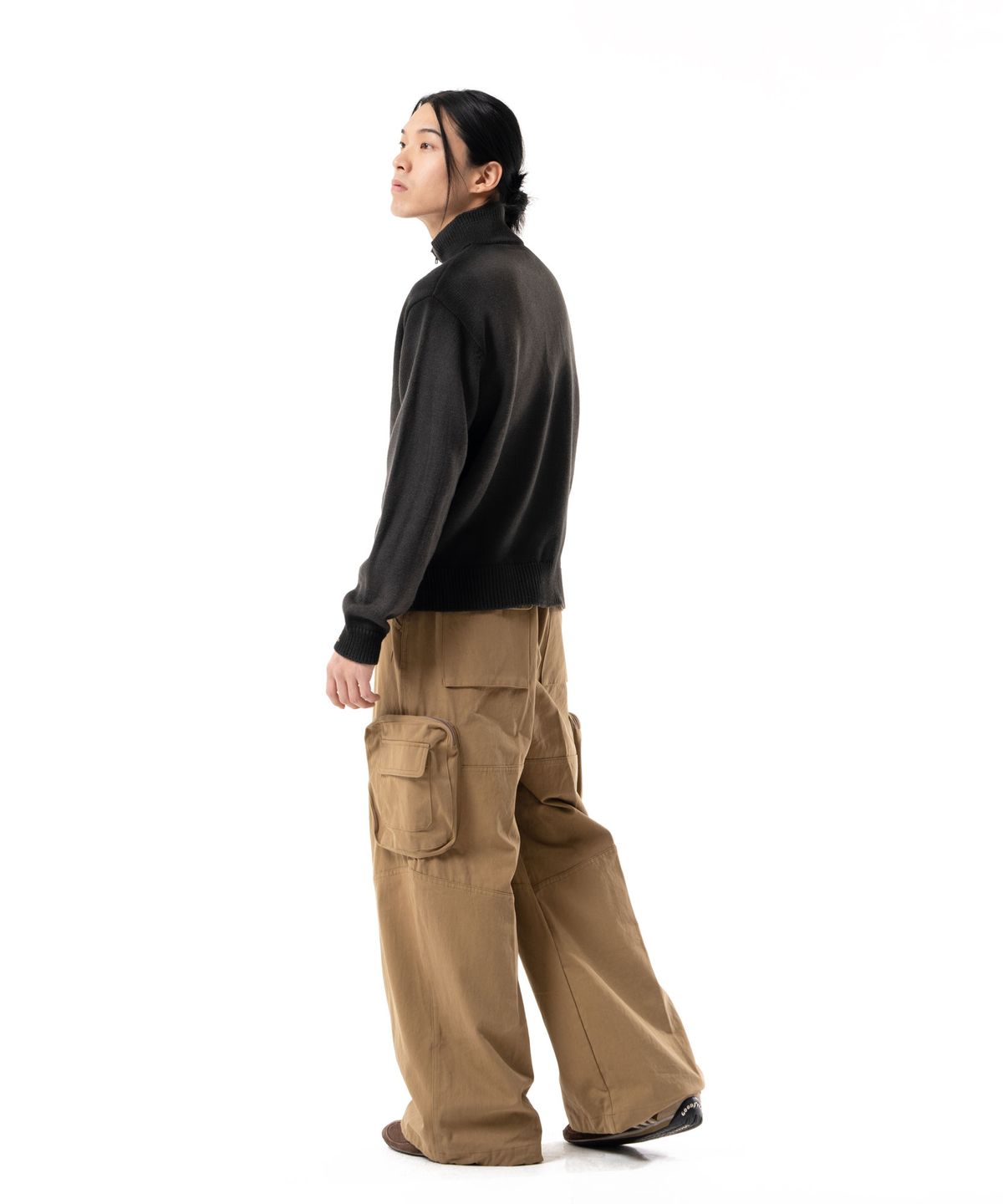 아캄(AAKAM) Zip Cargo Pocket Pants (Desert Sand)