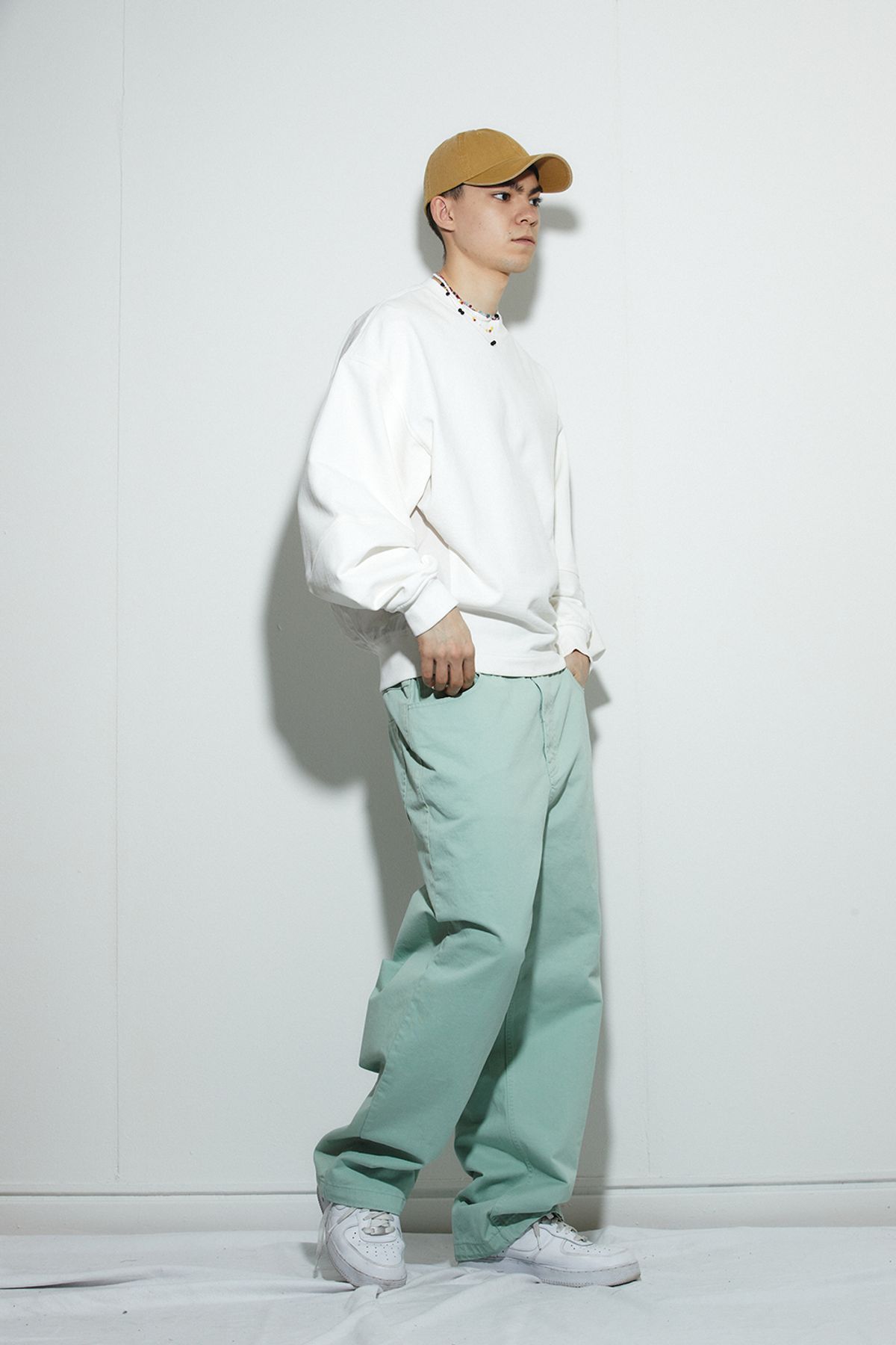 밀리밀리언(MILLIMILLION) BASALT COLOR DENIM PANTS B03-MINT