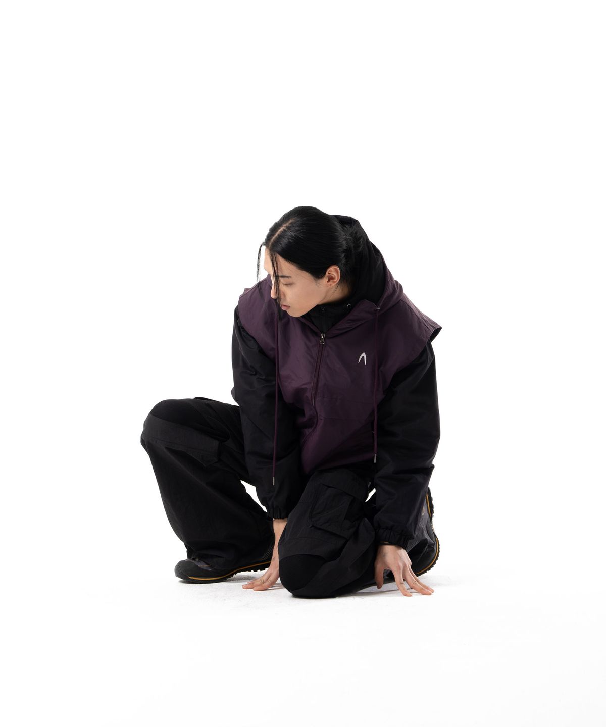 아캄(AAKAM) Nylon Hooded Vest (Purple)