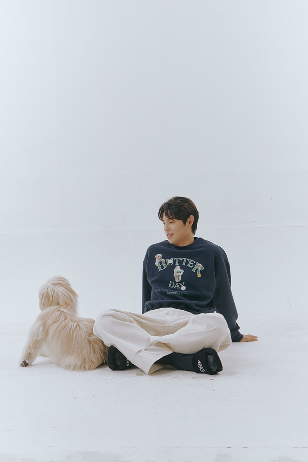 어굿데이(AGOODDAY) [UNISEX] butter sweat shirt (navy)