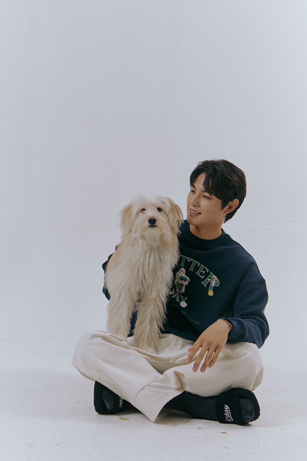 어굿데이(AGOODDAY) [UNISEX] butter sweat shirt (navy)