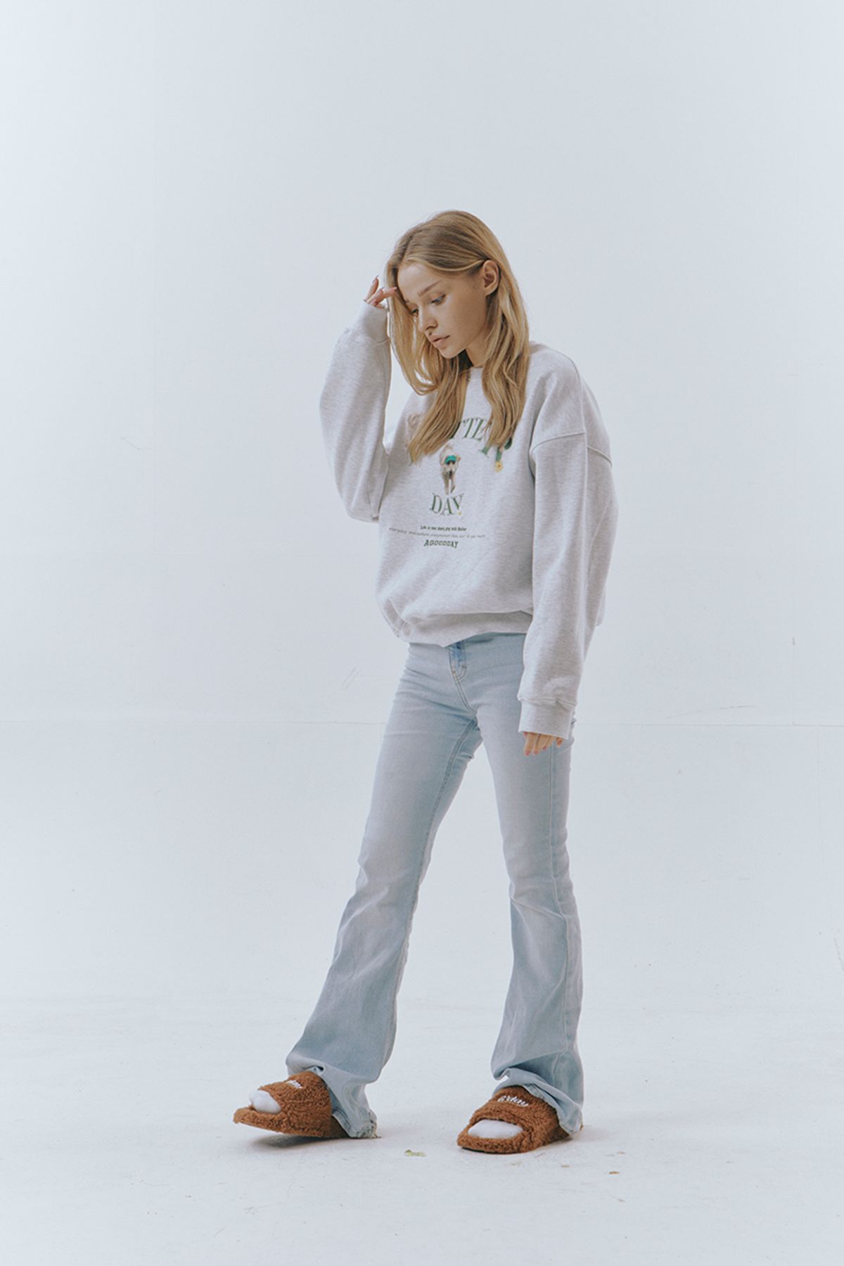 어굿데이(AGOODDAY) [UNISEX] butter sweat shirt (mellange)