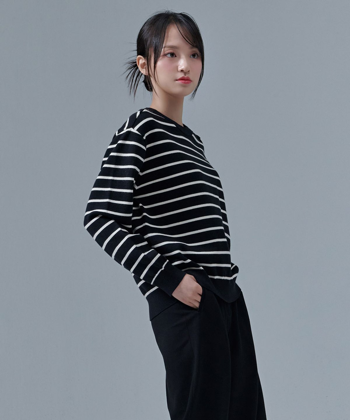 체이스컬트(CHASECULT) 여성 단추장식 스트라이프 스웨터-CFRG5271D03