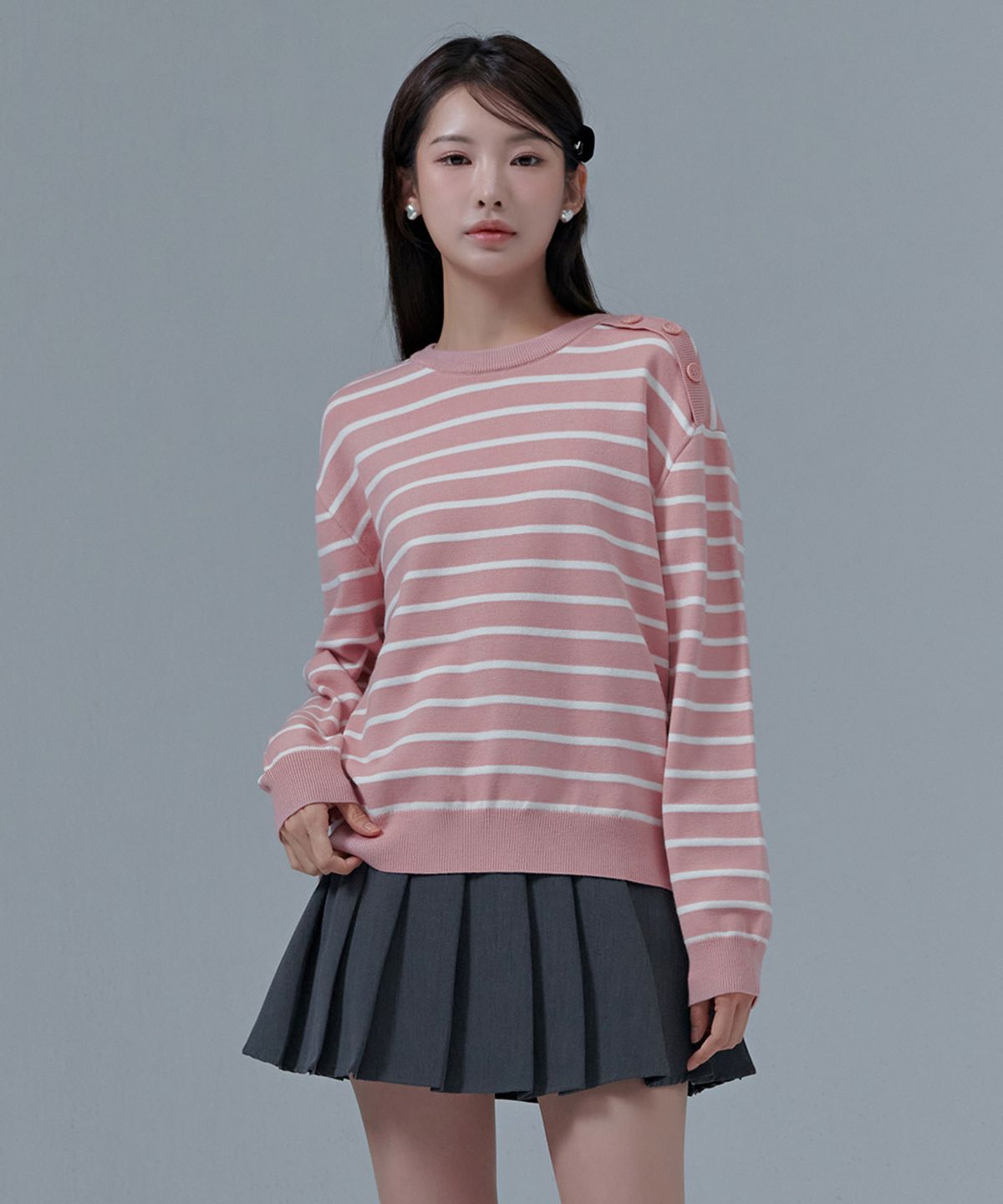 체이스컬트(CHASECULT) 여성 단추장식 스트라이프 스웨터-CFRG5271D0P