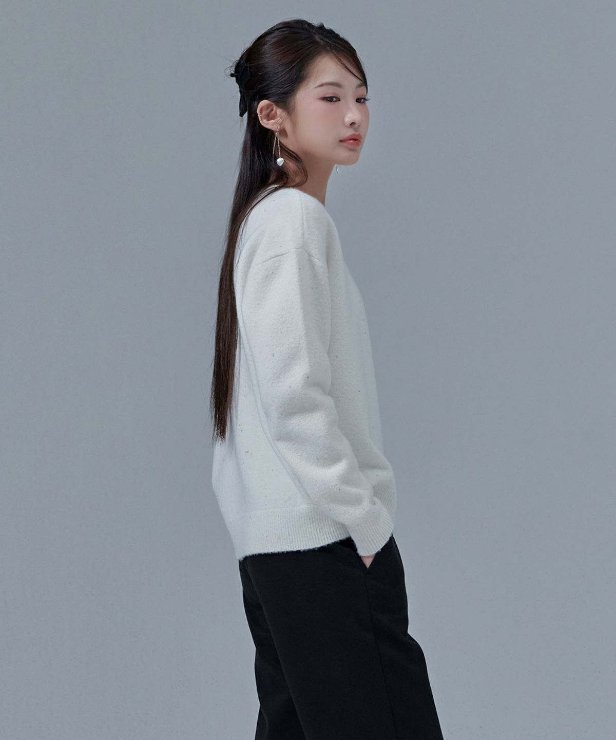 체이스컬트(CHASECULT) 여성 네프 라운드 스웨터-CFRG5274D0A