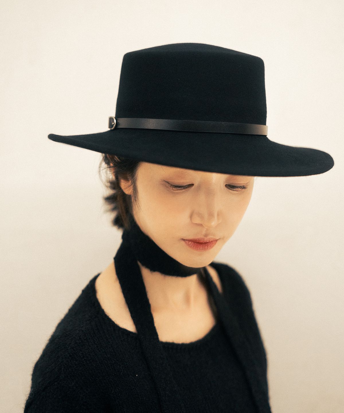 고운모자(GOUNMOJA) WOOL FELT BOATER 울 펠트 보터 2 COLORS