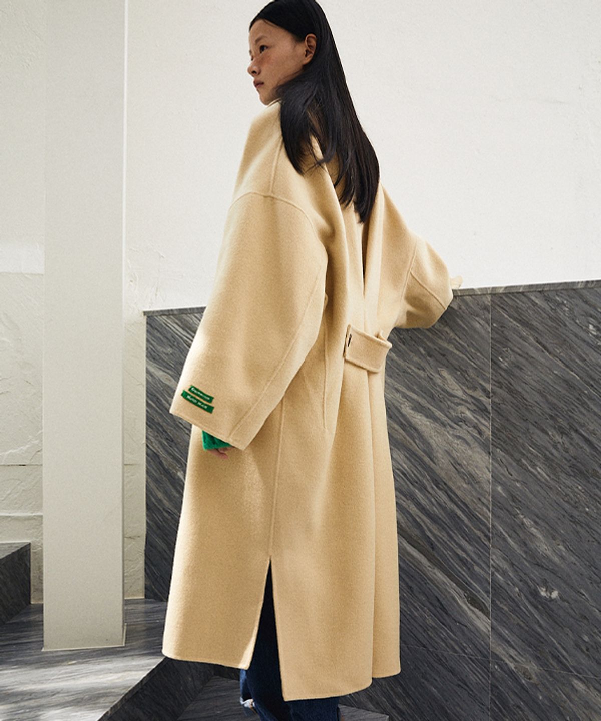 그린버터(GREENBUTTER) [handmade] Belted Slit Wool Coat (Beige)