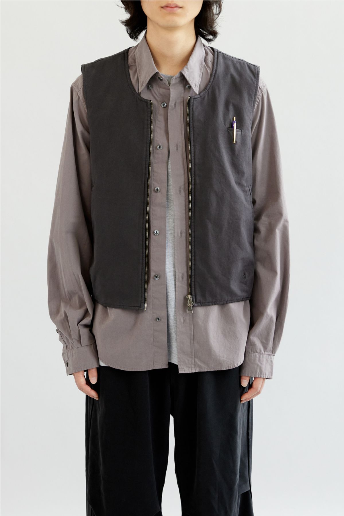 해칭룸(HATCHINGROOM) Layering Vest Charcoal