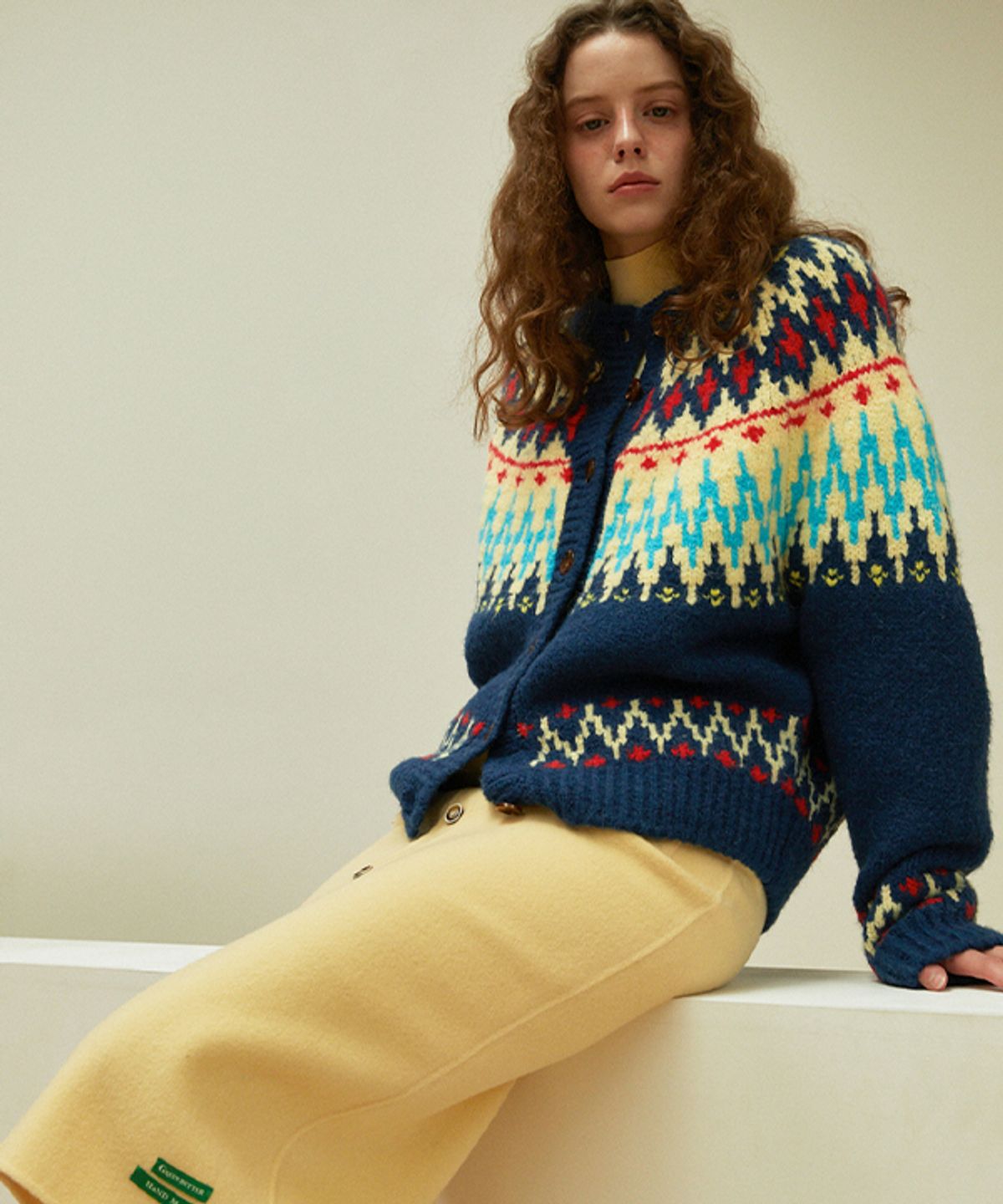 그린버터(GREENBUTTER) Zigzag Nordic Alpaca Cardigan (Navy)