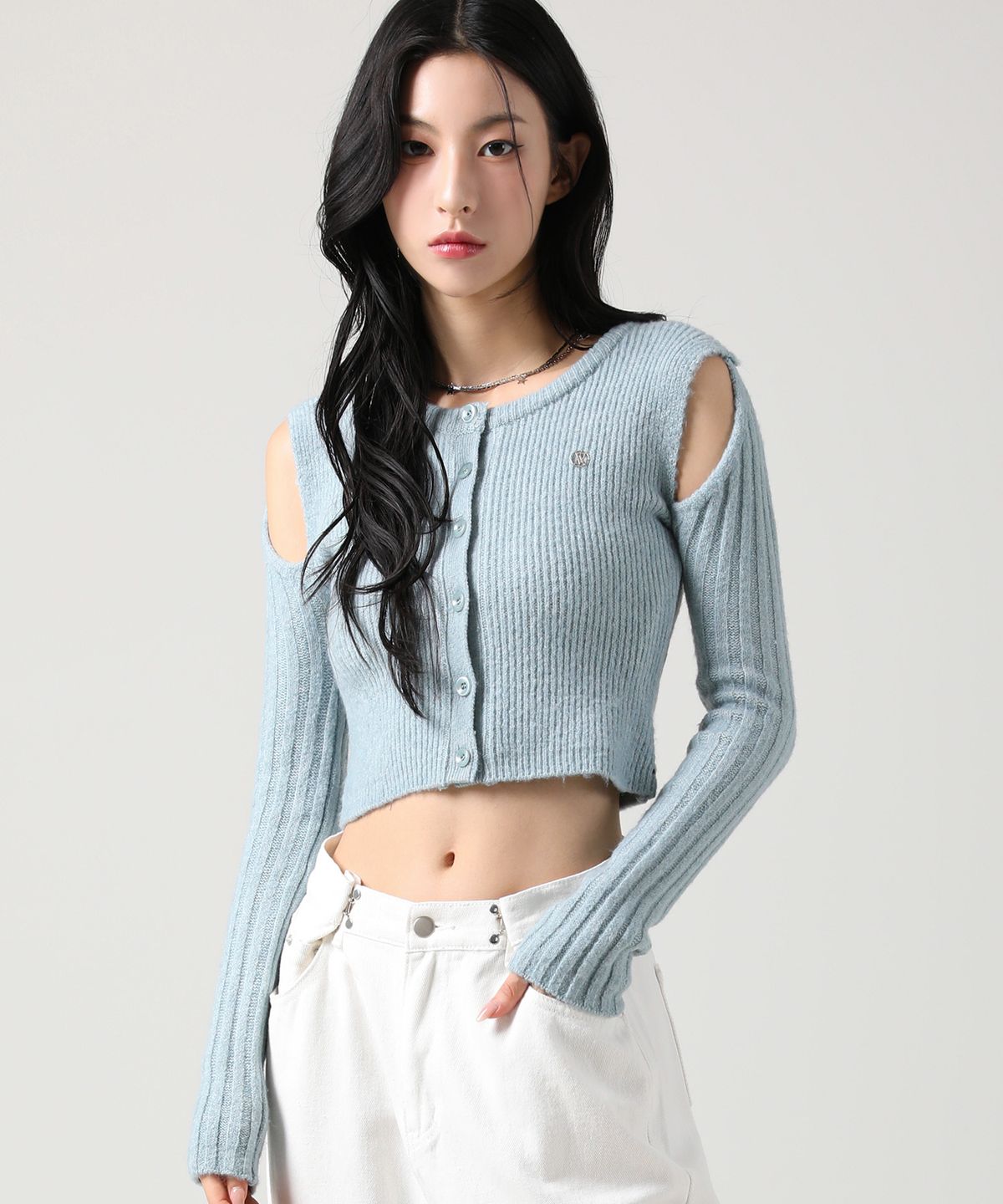 어반드레스(AVANDRESS) Irene Shoulder Cutting Round Knit CHARCOAL